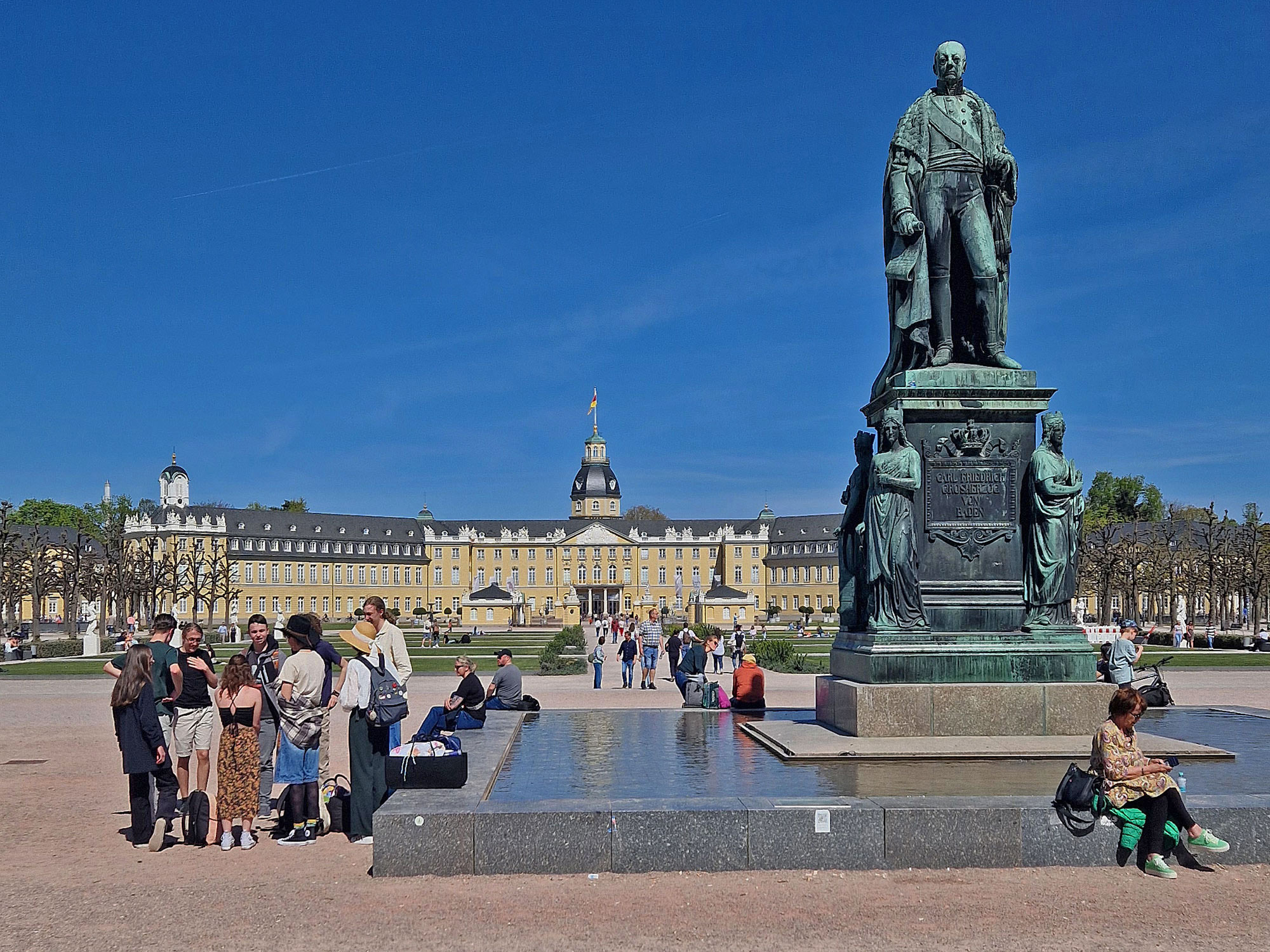 Karlsruhe Schlosspark Denkmal Carl Friedrich
