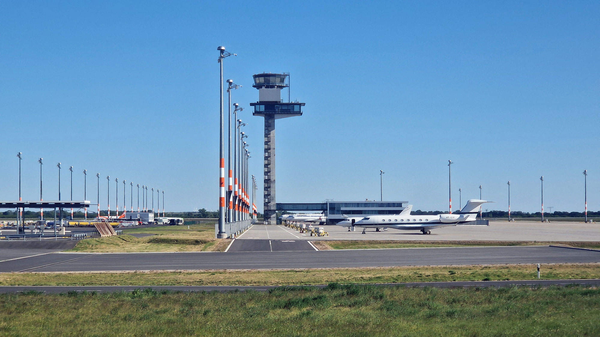 Flughafen Berlin Brandenburg außen