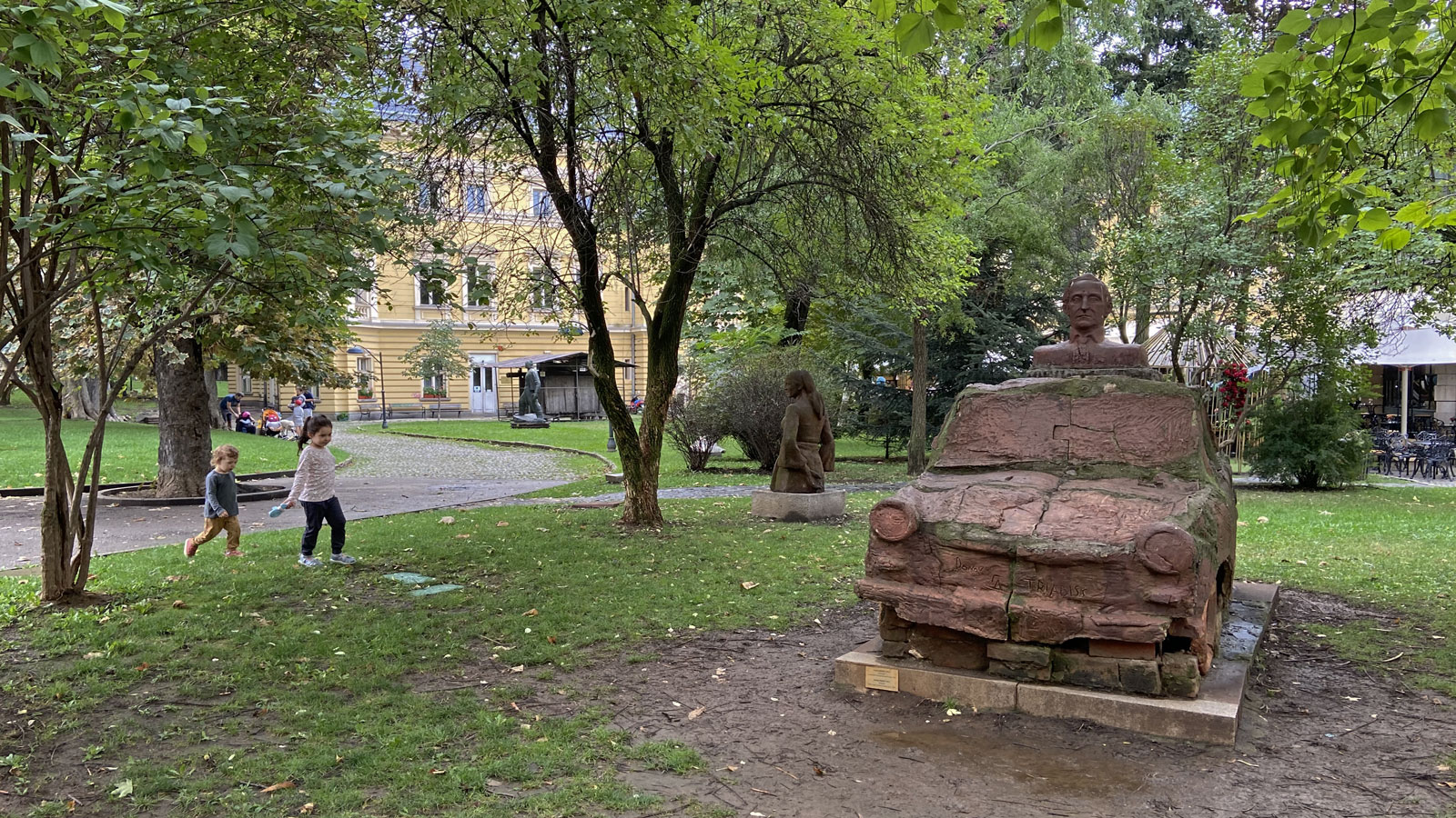 Sofia Denkmal Trabant