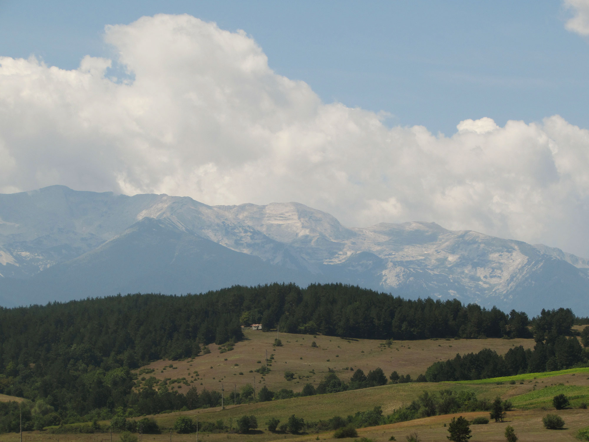 Bulgarien Schmalspurbahn Aussicht auf Rila Gebirge