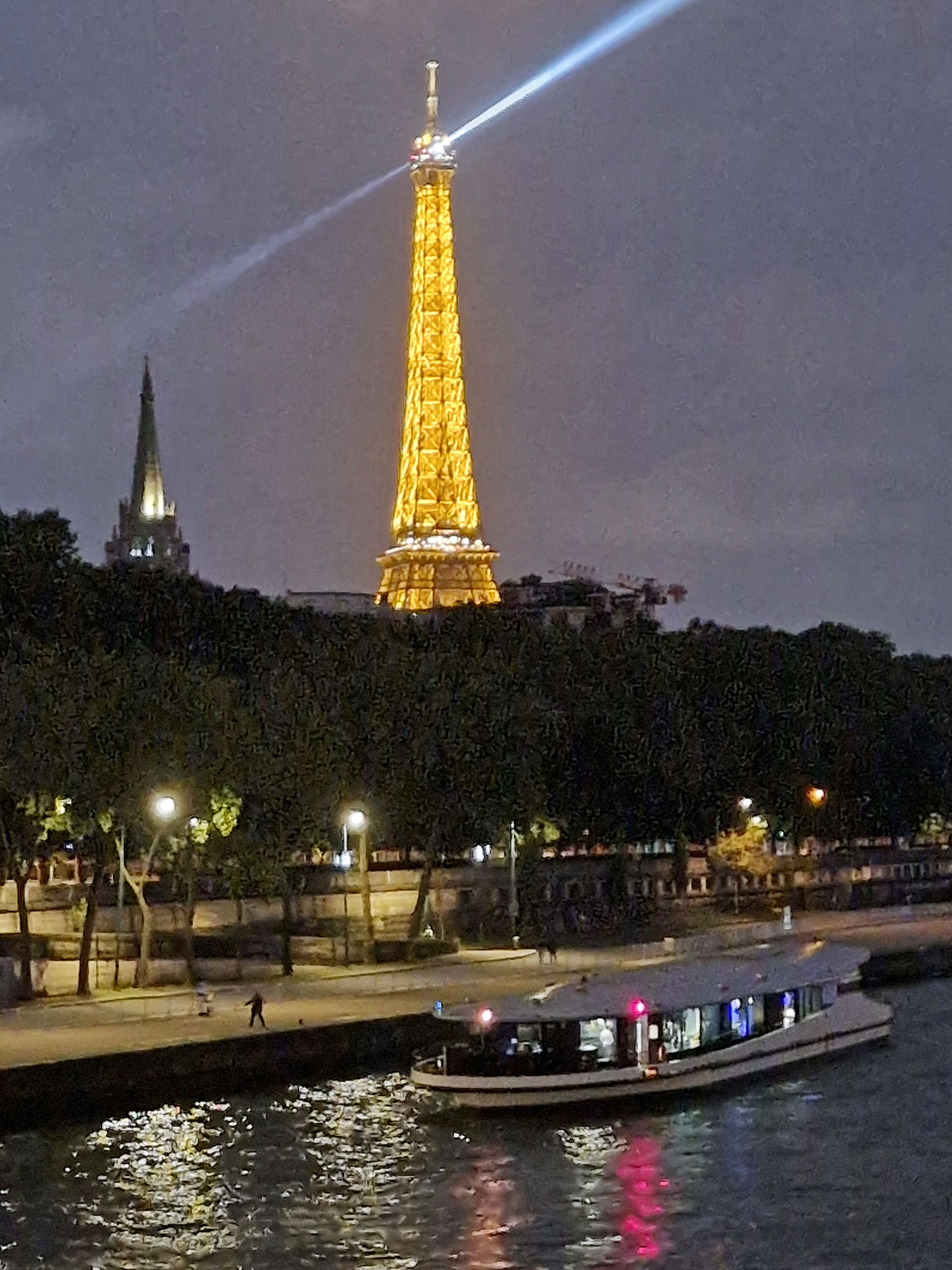 Paris Eiffelturm Nachtaufnahme