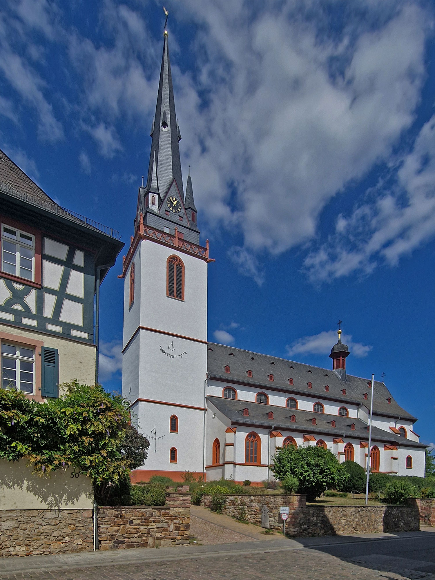 Eltville Erbach Markuskirche außen