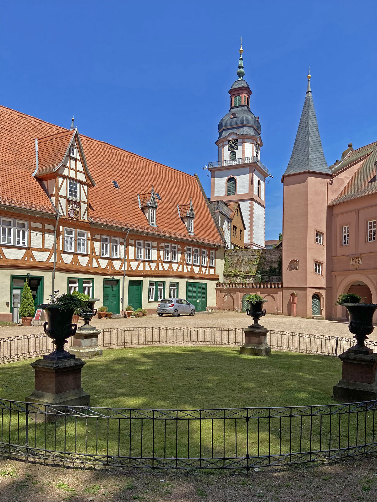 Erbach (Odenwald) Schloss Innenhof