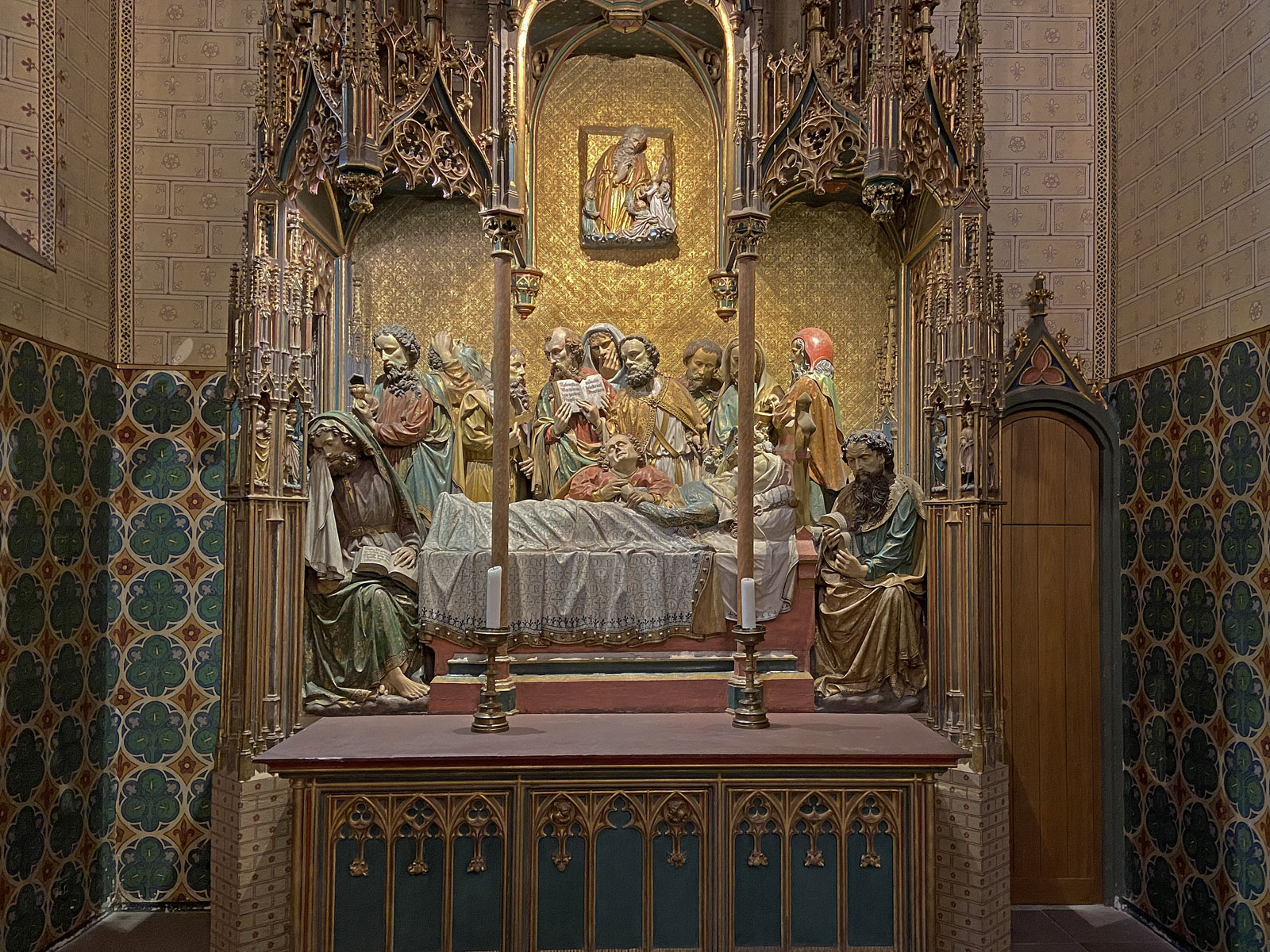 Frankfurt Dom Maria-Schlaf-Altar