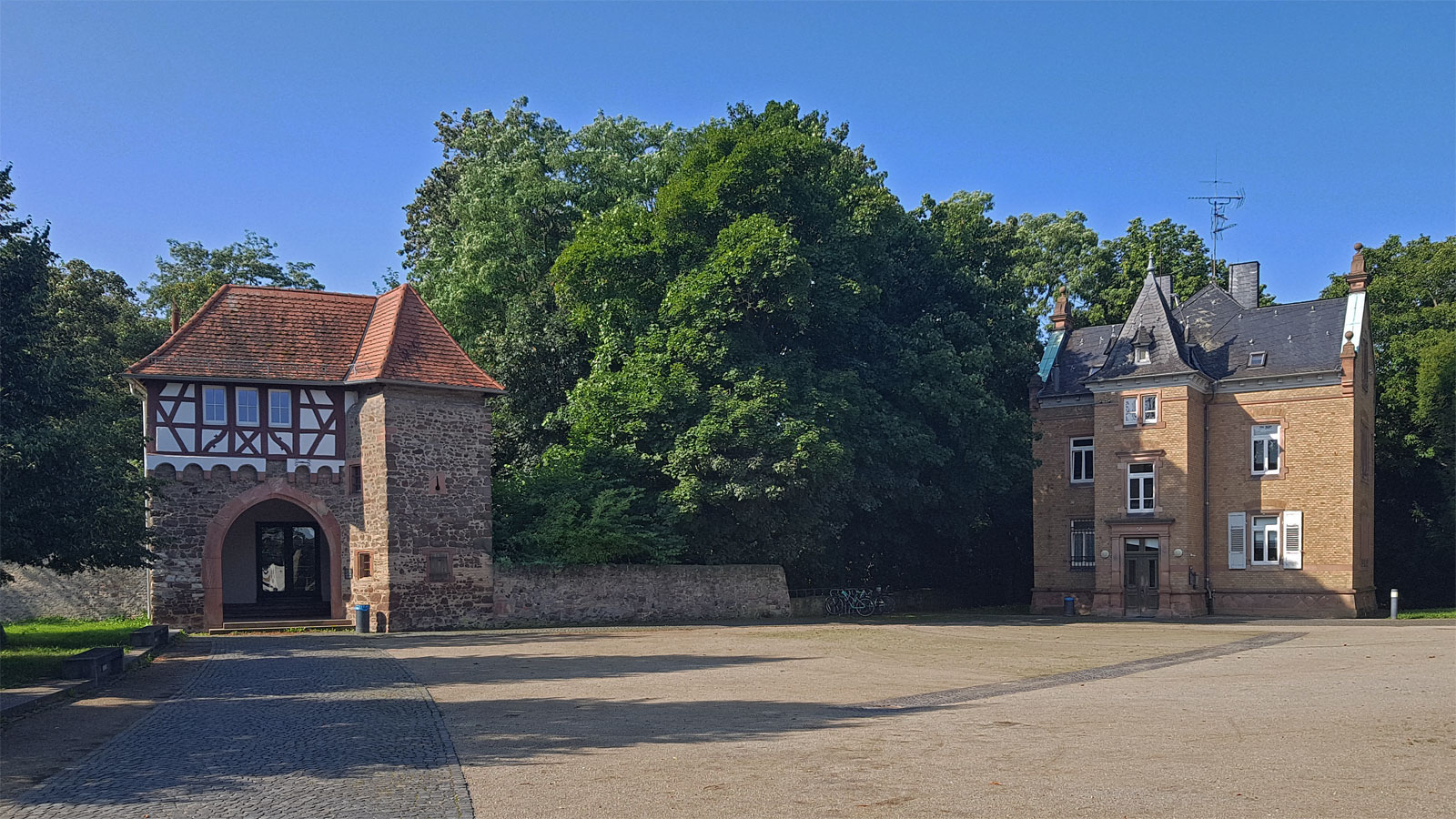 Groß-Gerau Schloss Dornberg Torhaus