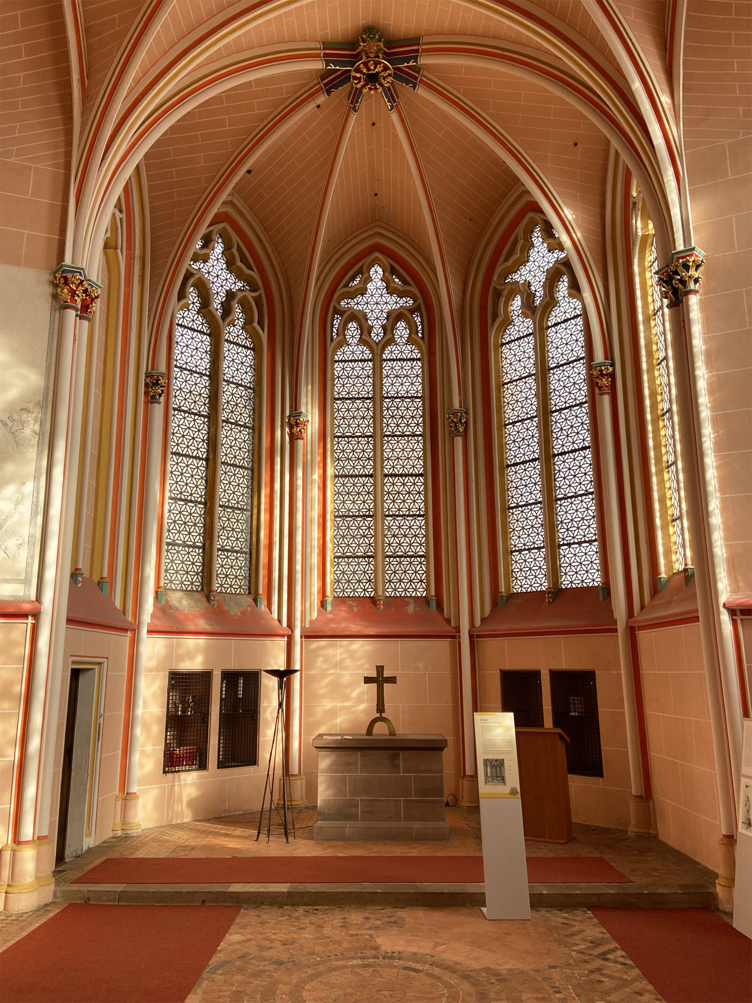 Marburg Schlosskapelle innen
