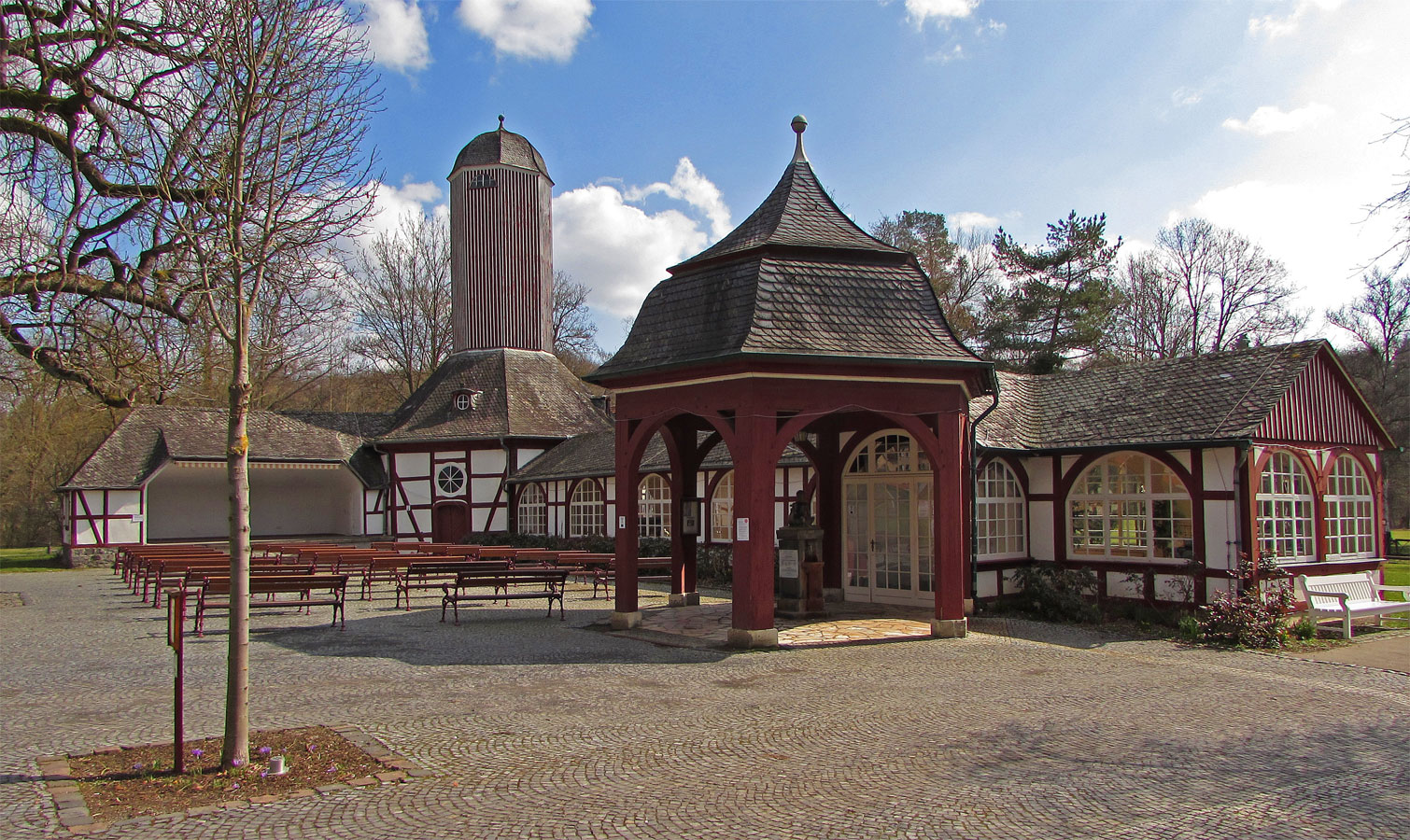 Bad Salzhausen Trinkkurhalle