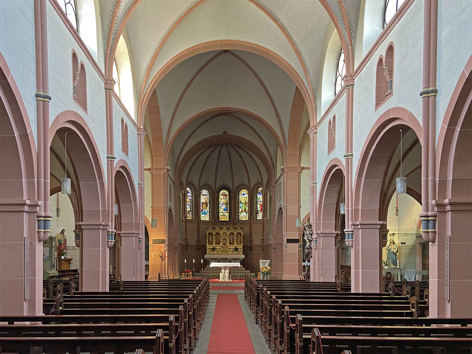 Selters (Taunus) Niederselters Kirche innen