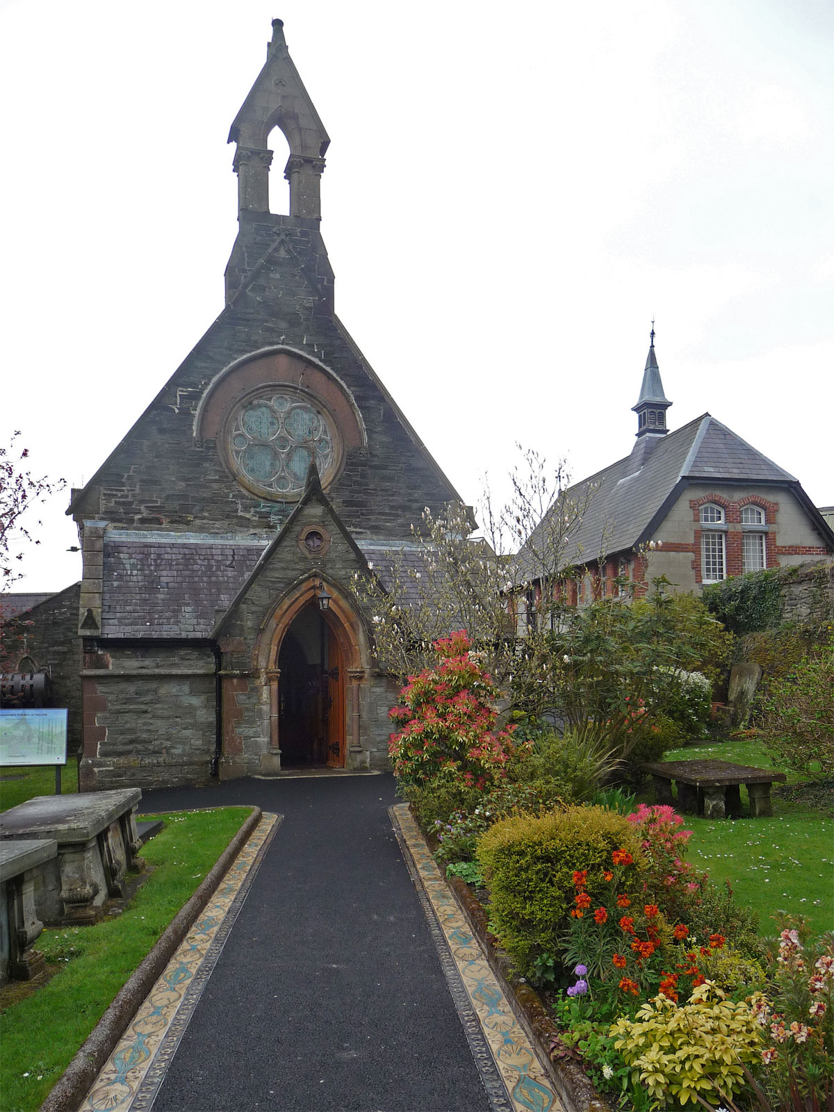 Nordirland Londonderry St. Augustine außen