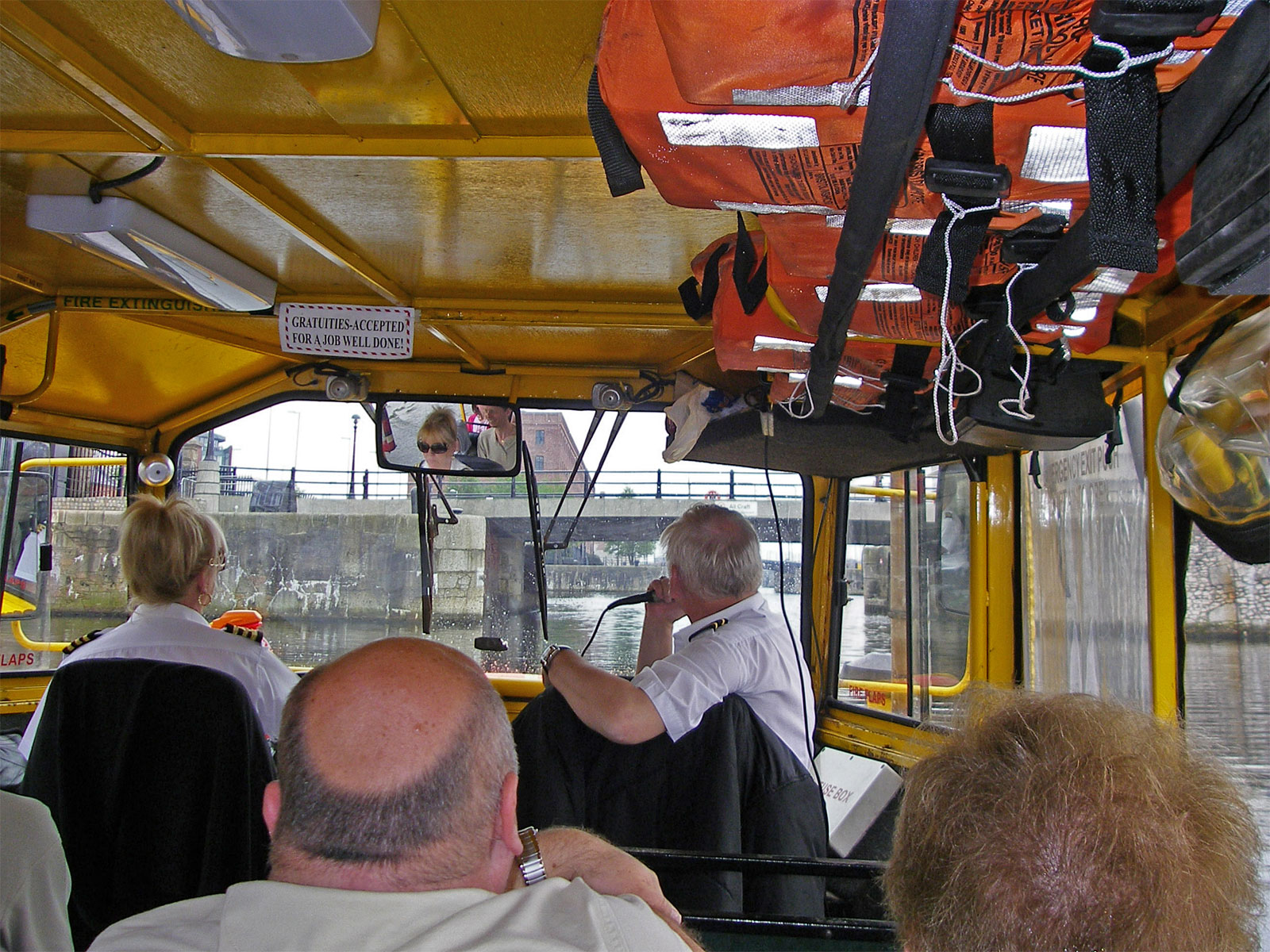 Liverpool Yellow Duckmarine innen