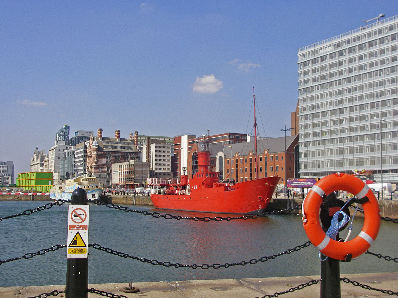 Liverpool Albert Dock Rettungsring