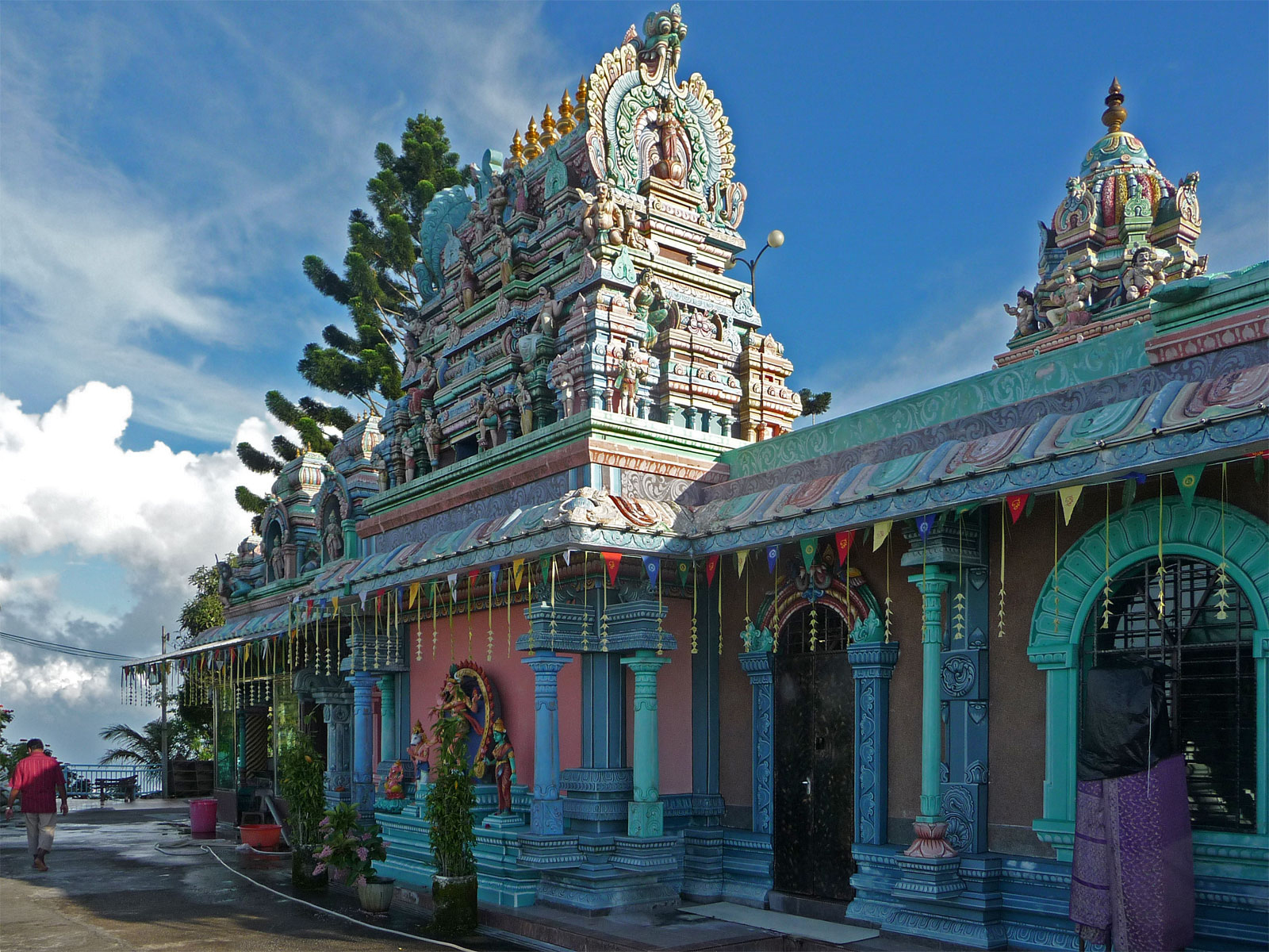 Penang Hill Sri Aruloli Thirumuragan außen