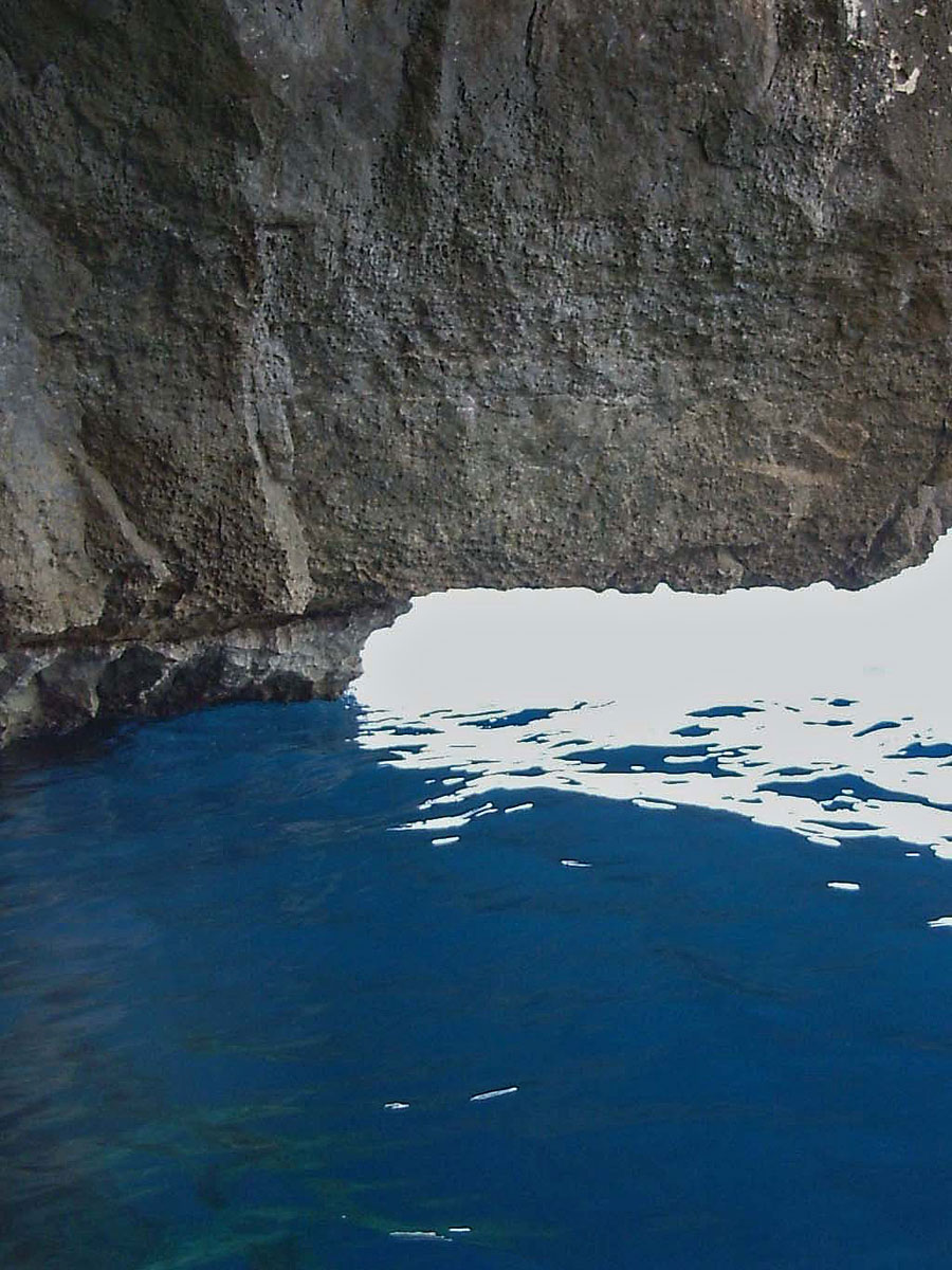 Malta Comino Blaue Grotte innen