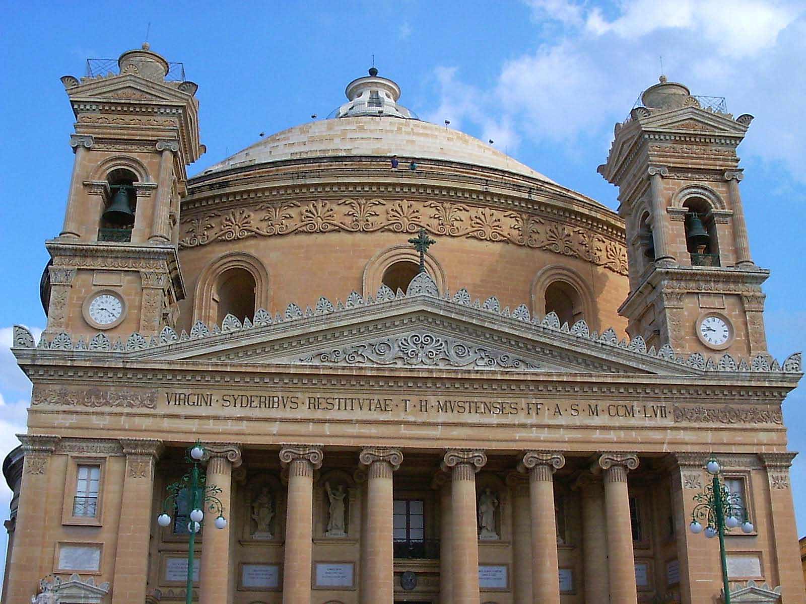 Malta Mosta Kirche außen