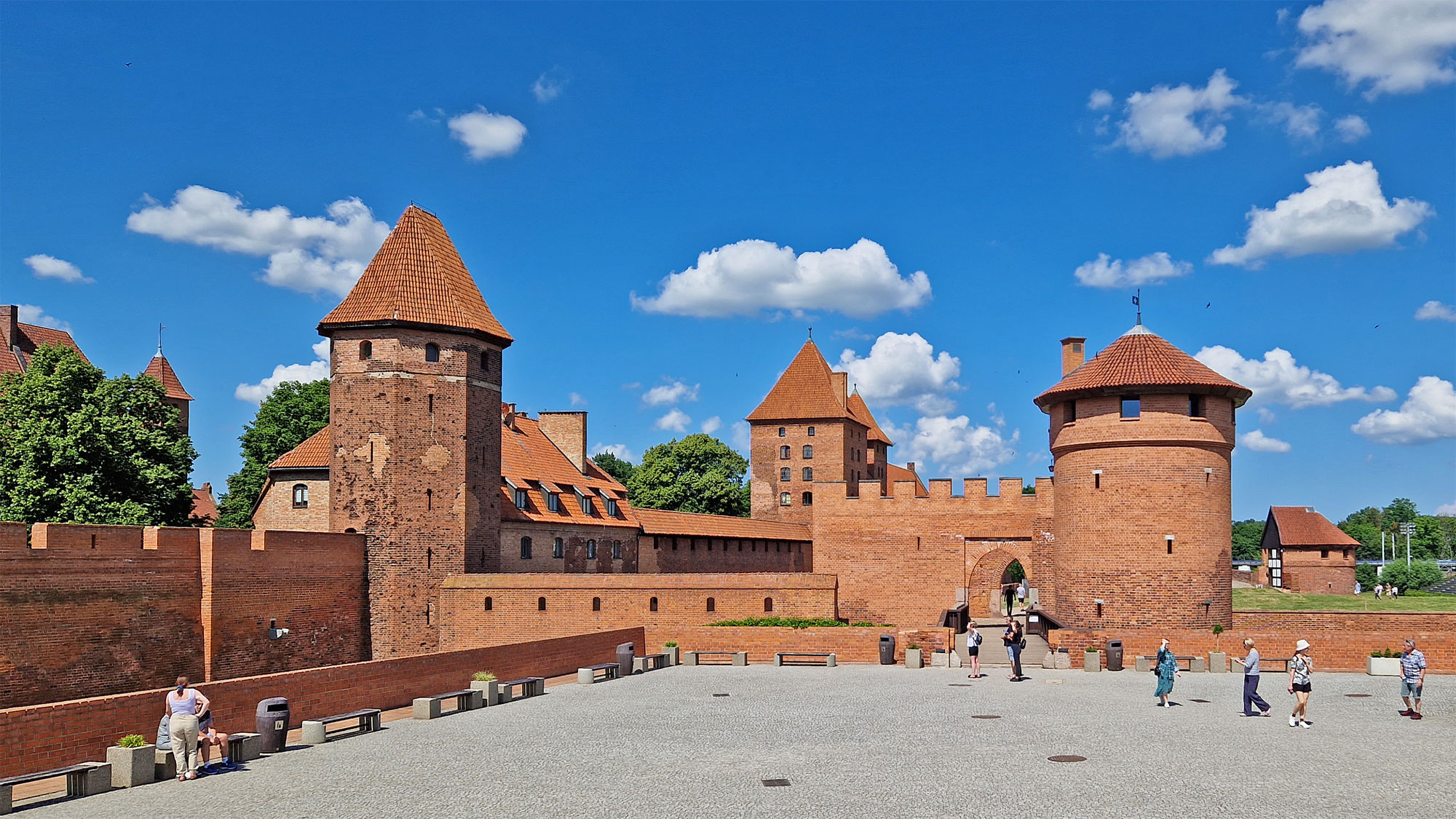 Marienburg Ermland außen
