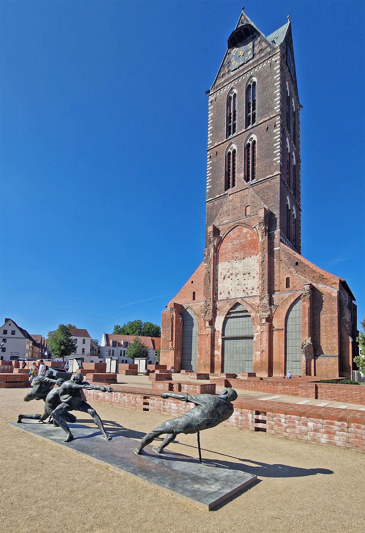 Wismar Marienkirche Tauzieher