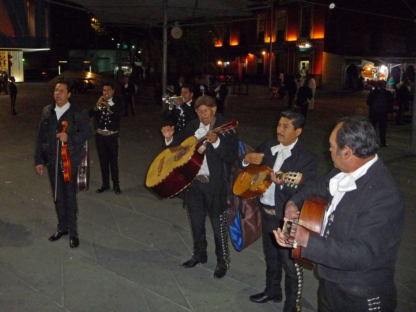 Mexico City Plaza Garibaldi Mariachi Musikanten Totale