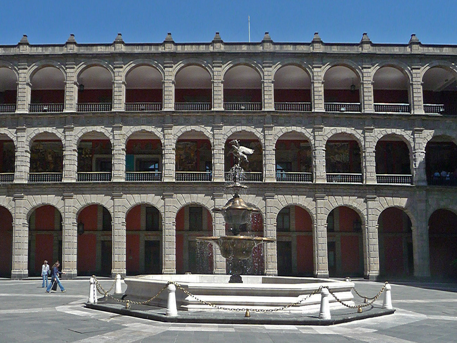 Mexico City Palacio Nacional Innenhof