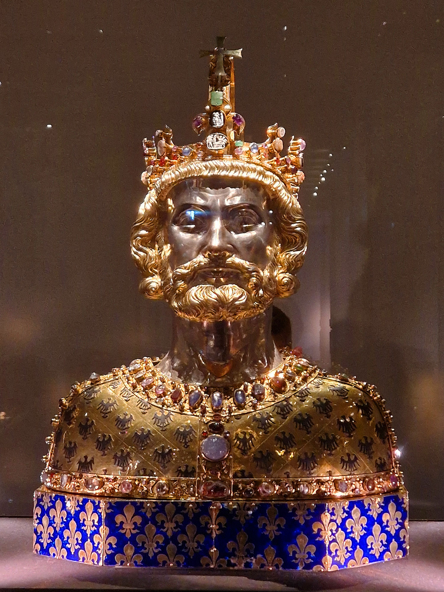 Aachen Domschatzkammer Karl der Große