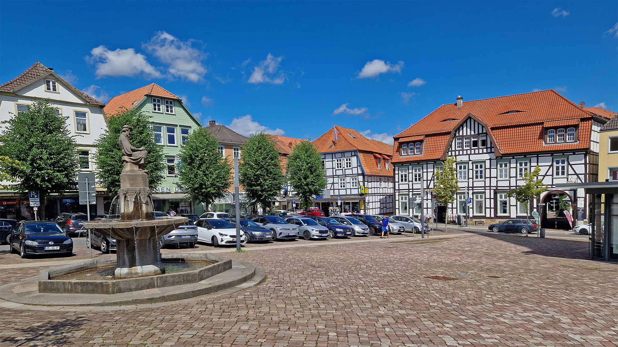 Warburg Marktplatz Antonius Eisenhoidt Brunnen