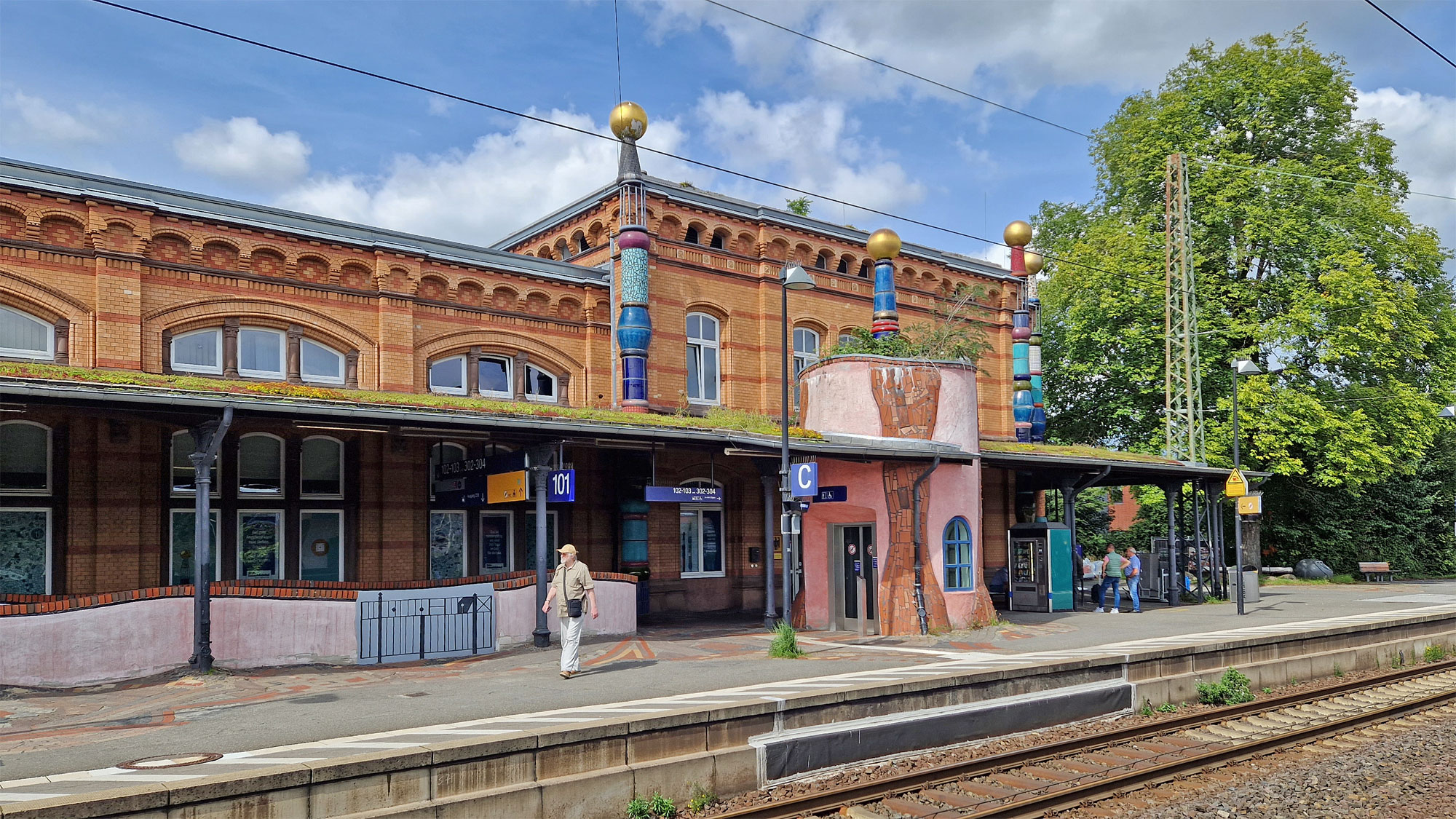 Uelzen Hundertwasser Bahnhof
