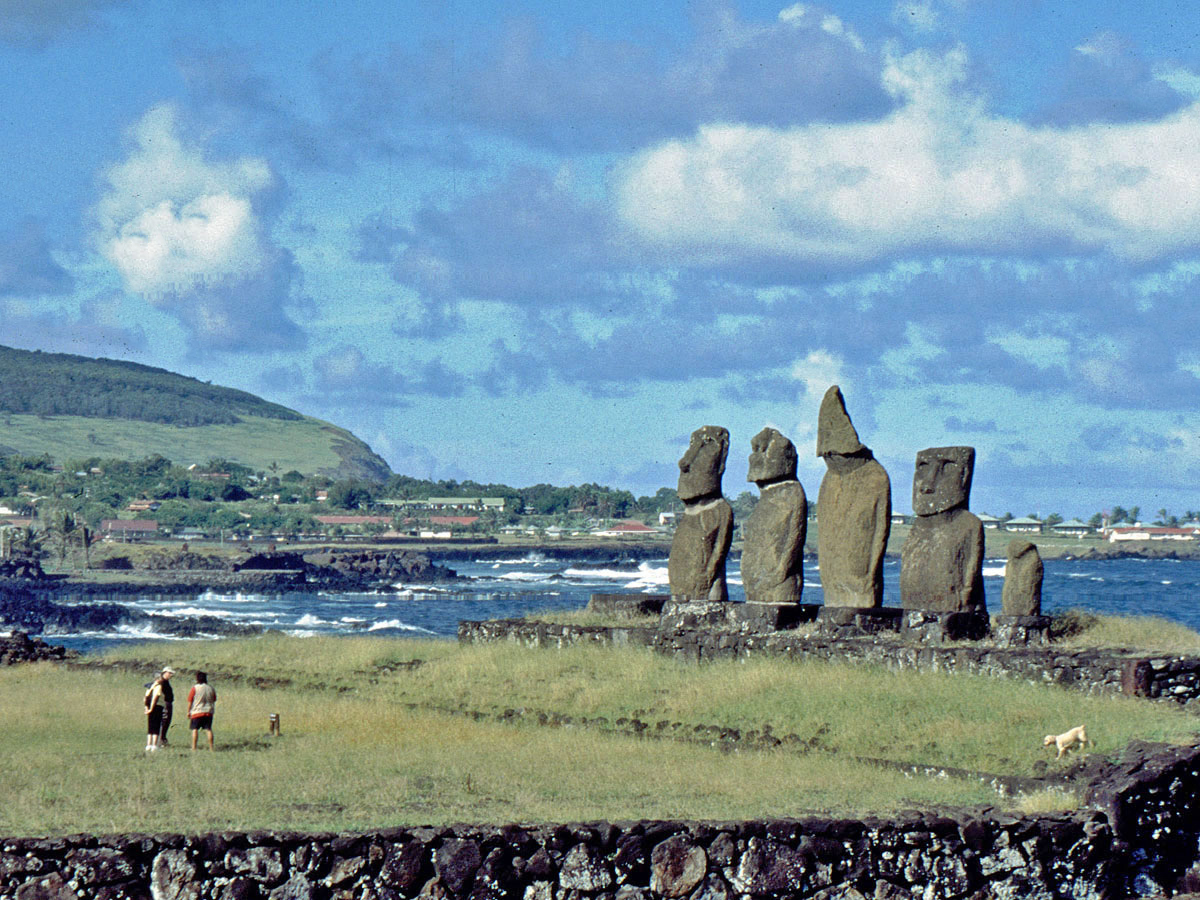 Osterinsel Hanga Roa Ahu Tahai