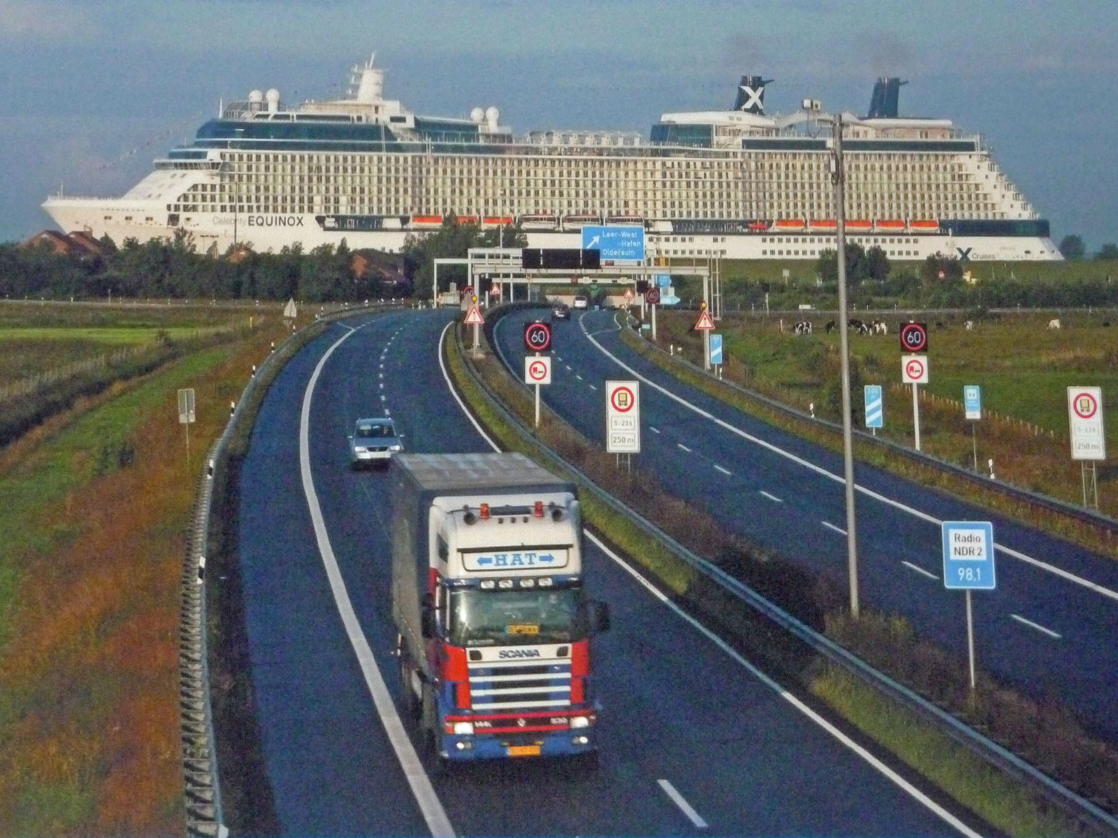 Papenburg Meyer Werft Besucherzentrum Foto Equinox