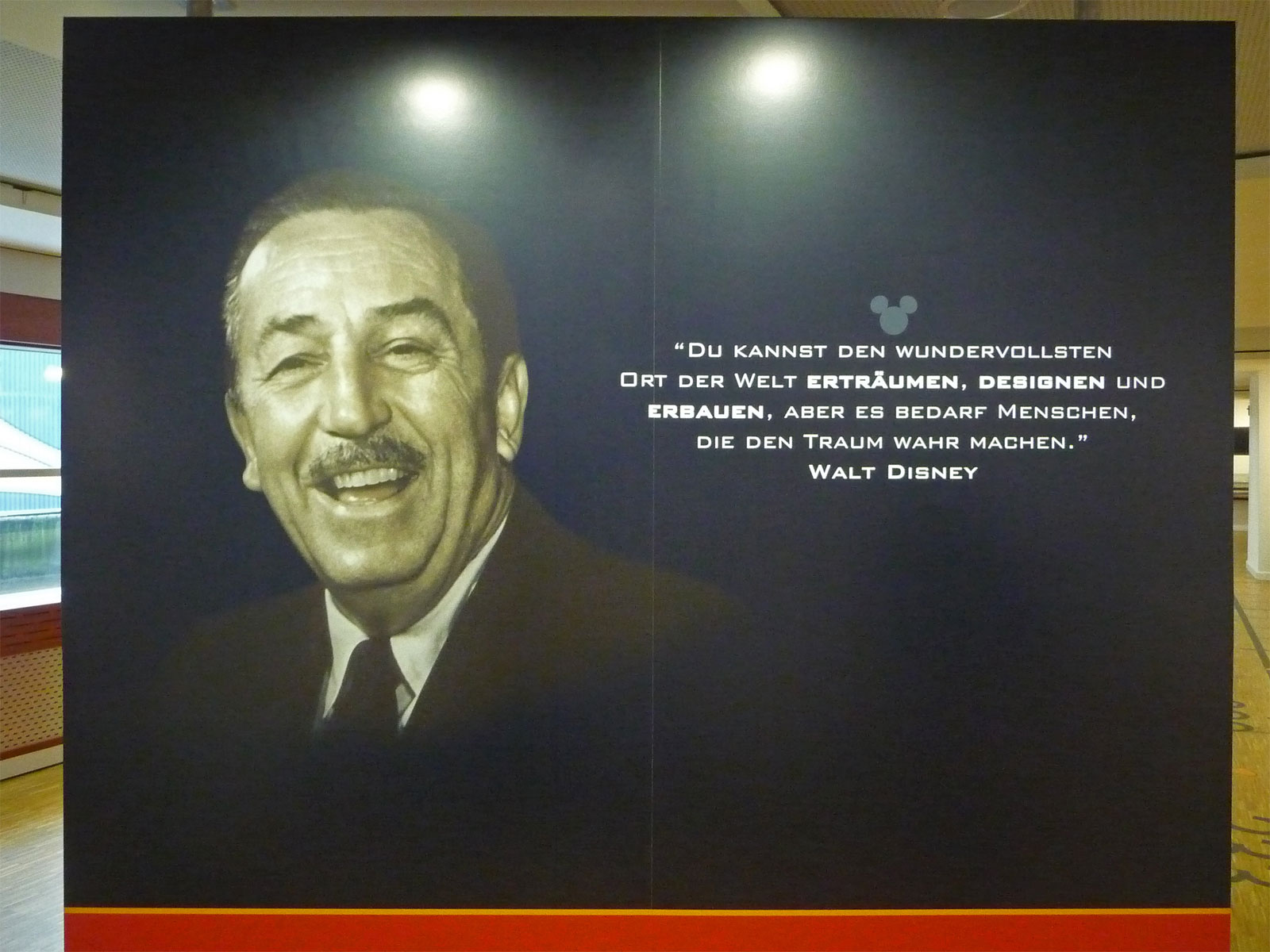 Papenburg Meyer Werft Besucherzentrum Foto und Zitat Walt Disney