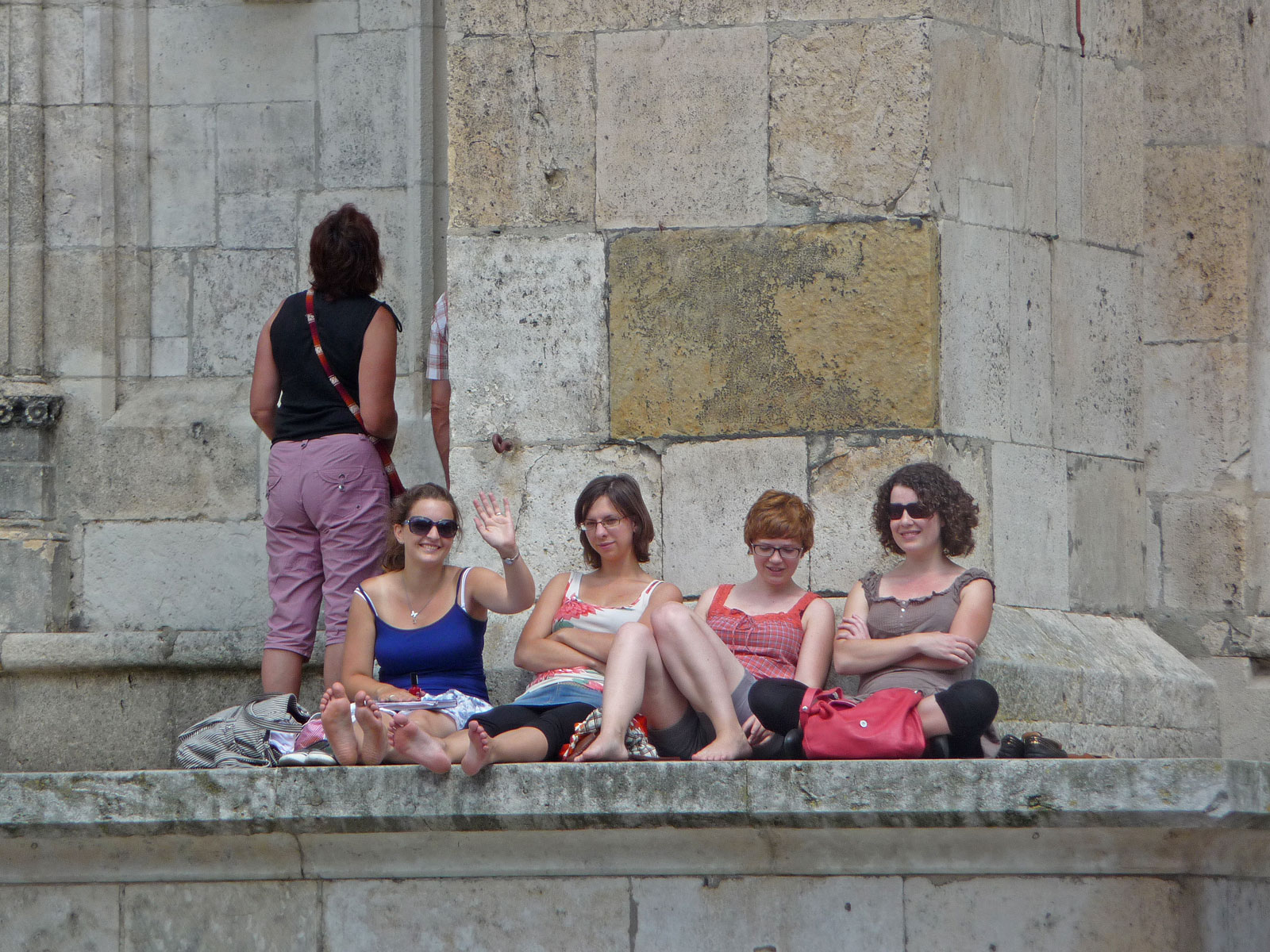 Regensburg Dom Treppe Studentinnen