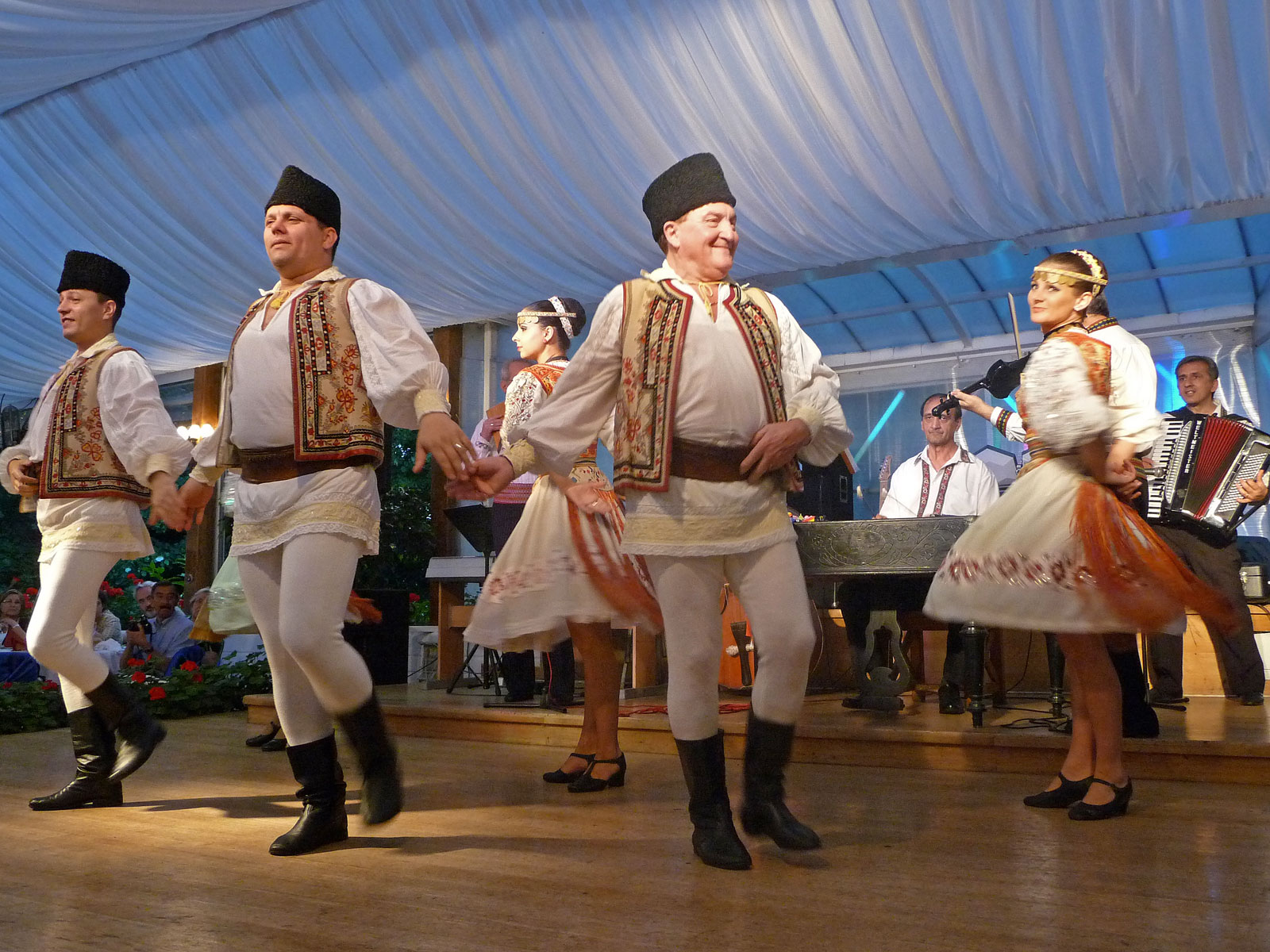 Bukarest Pescarus Volkstanzgruppe