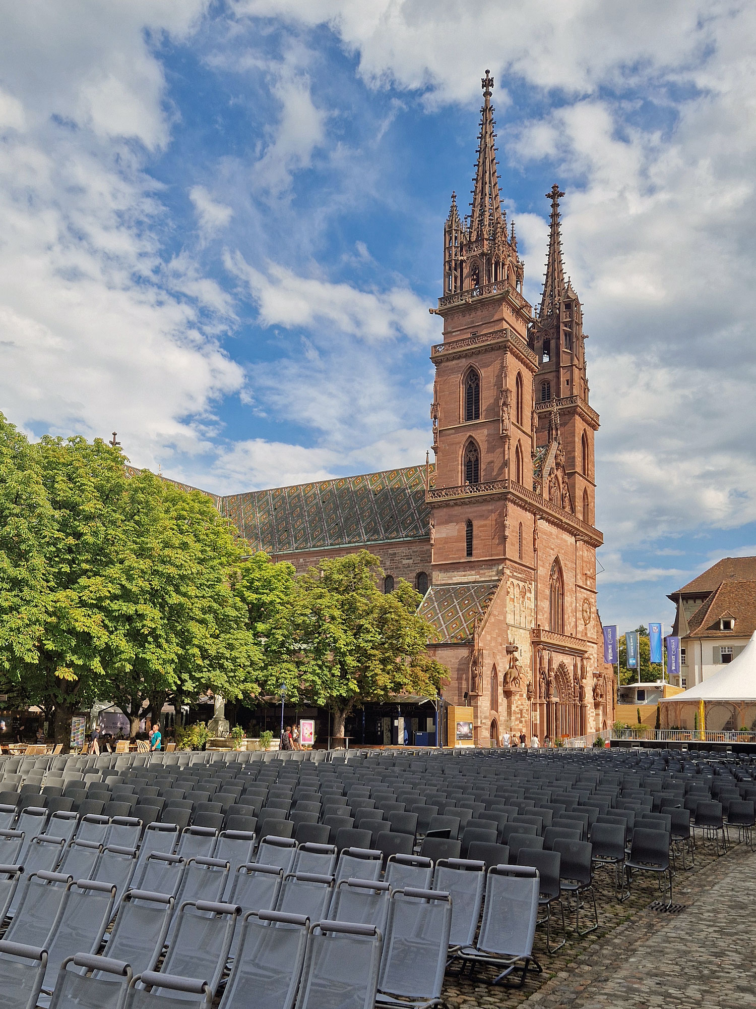 Basel Münsterplatz Münster