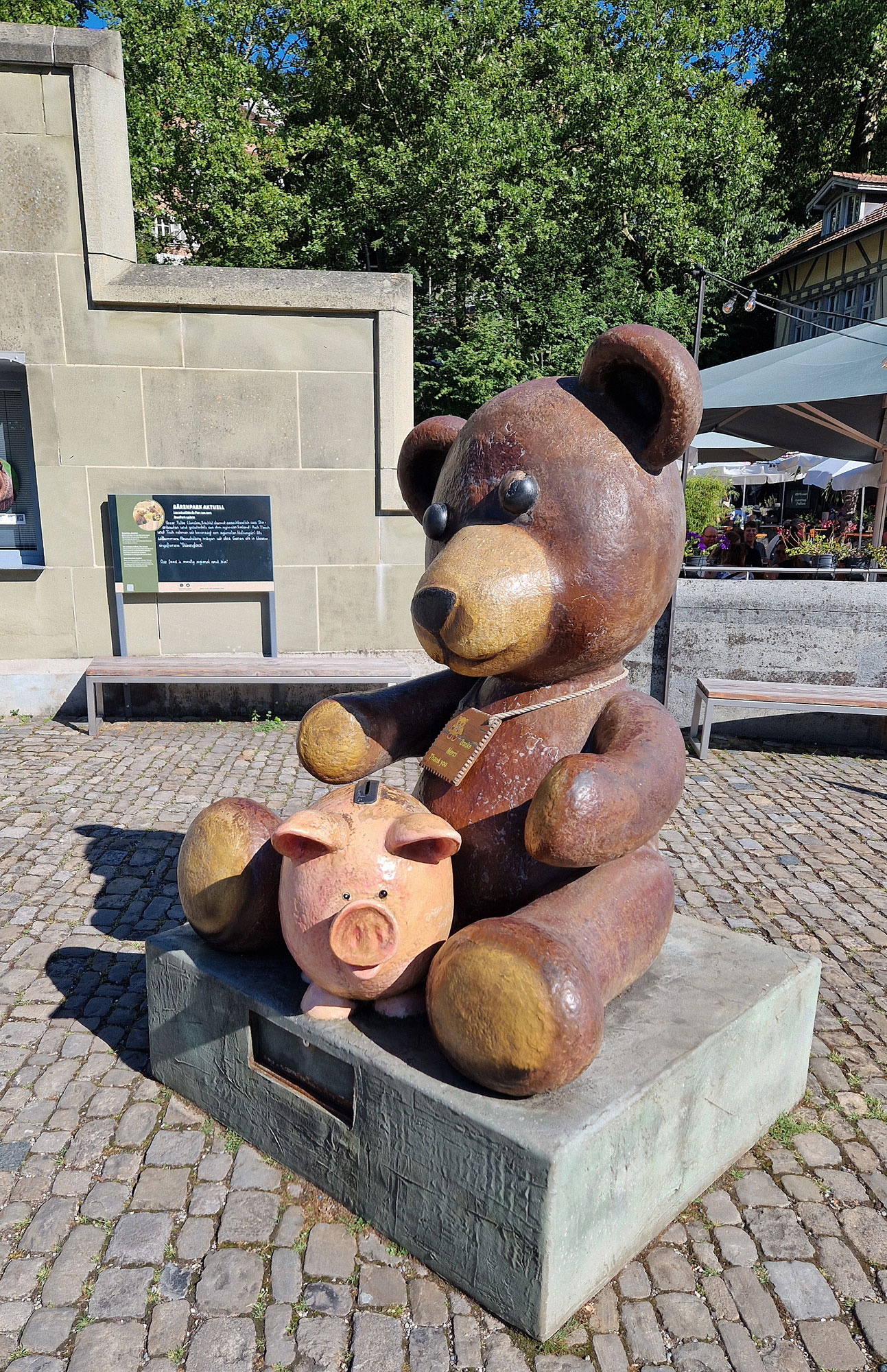 Bern Bärenpark Bärenskulptur