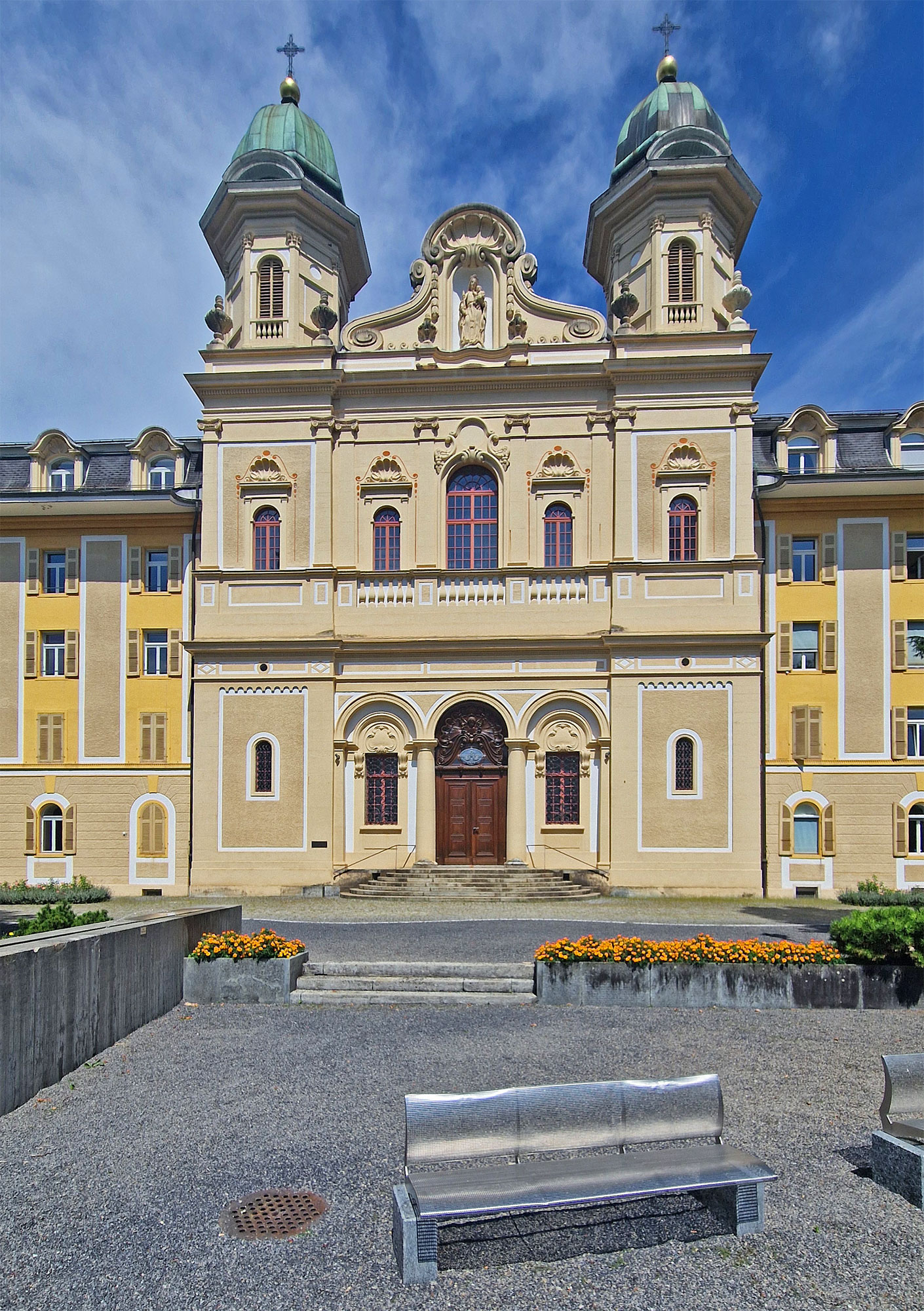 Schwyz Kantonsschule Fassade