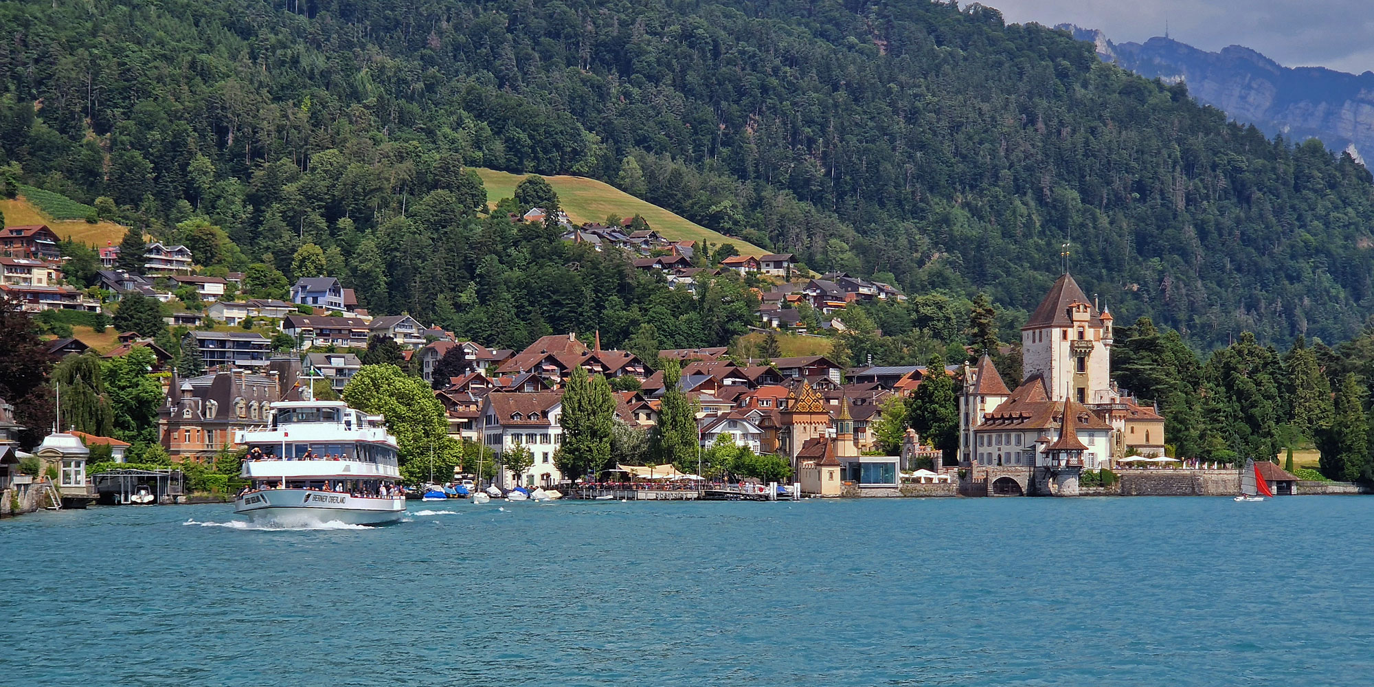 Thuner See Oberhofen Totale