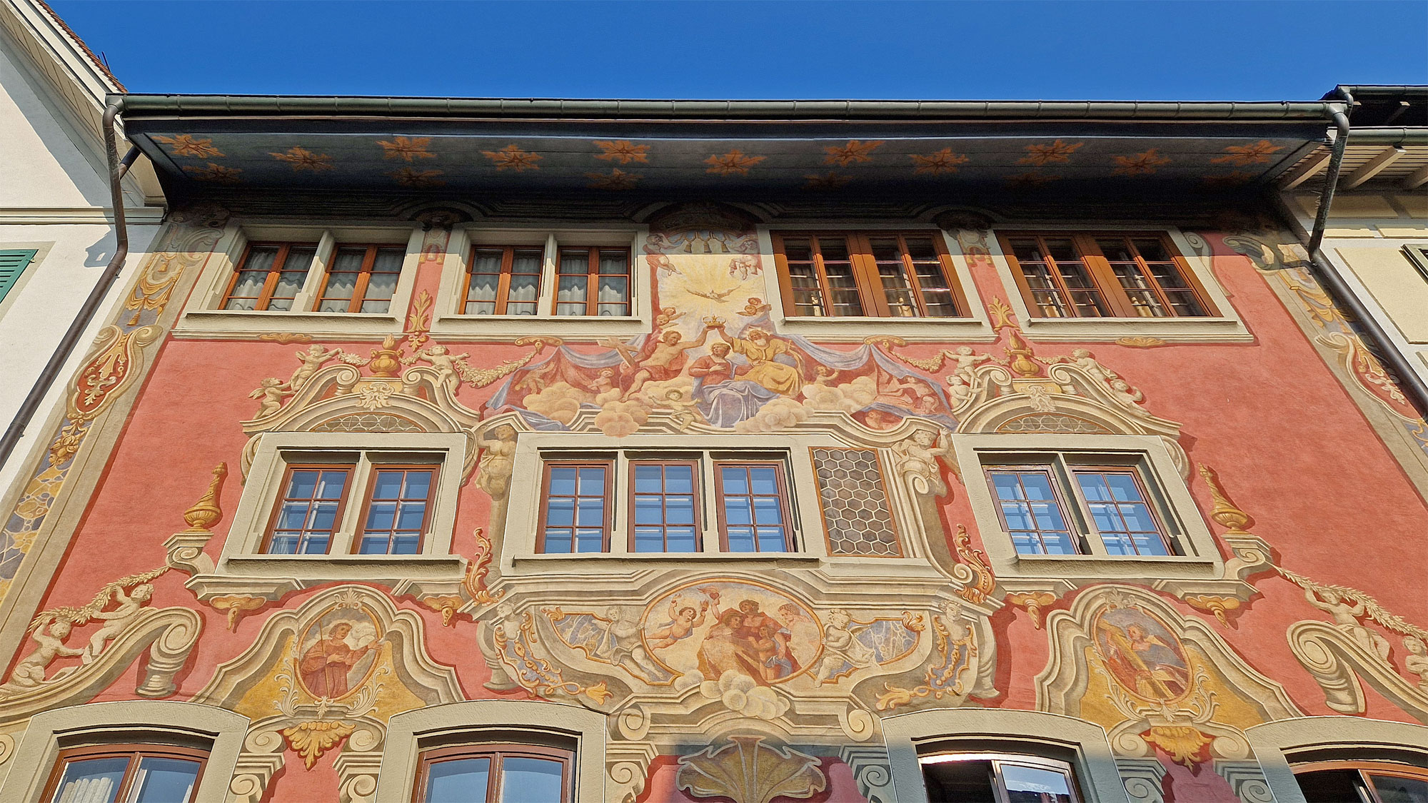 Zug Schweiz Fassadenmalerei