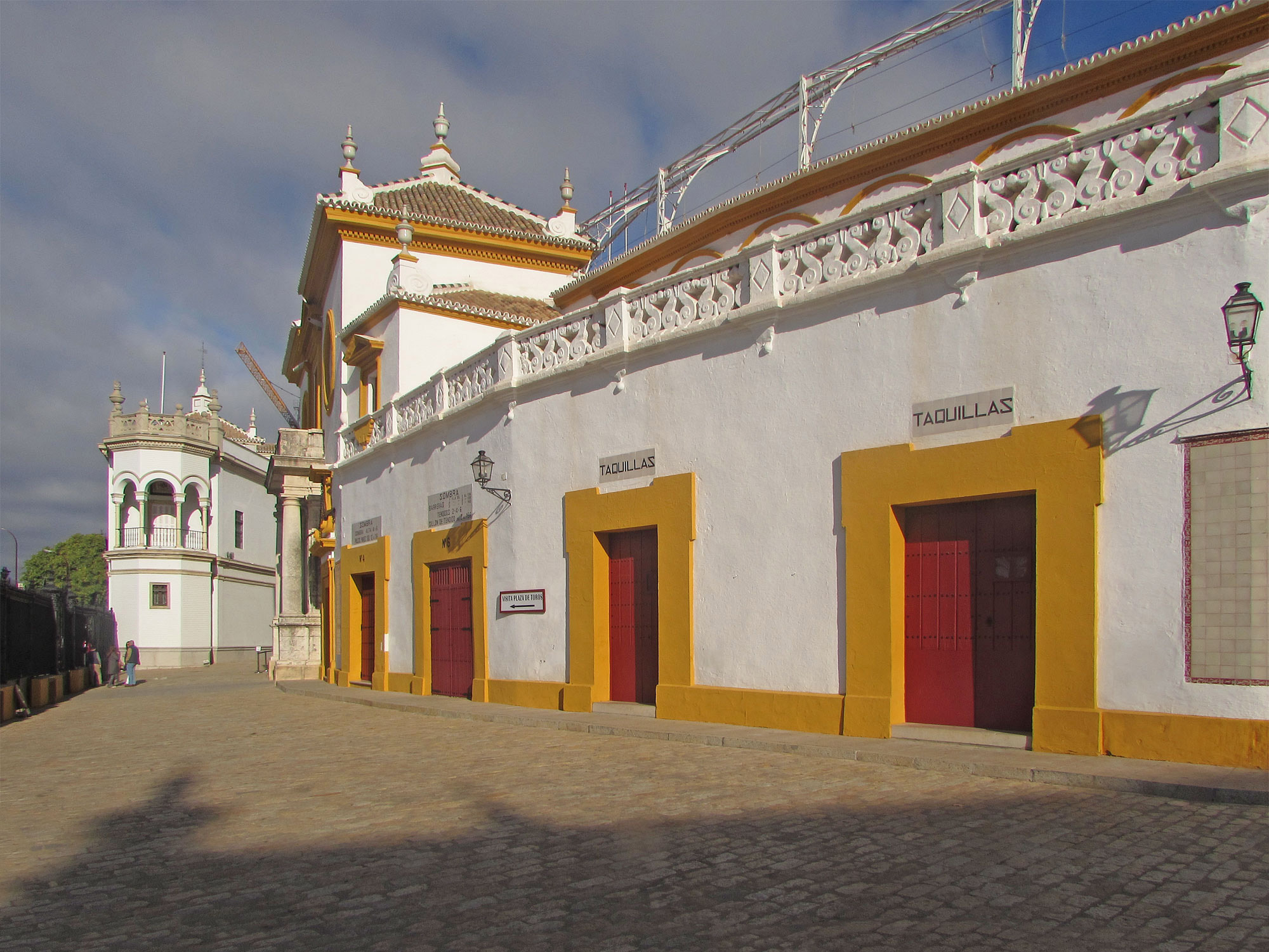 Sevilla Arena außen