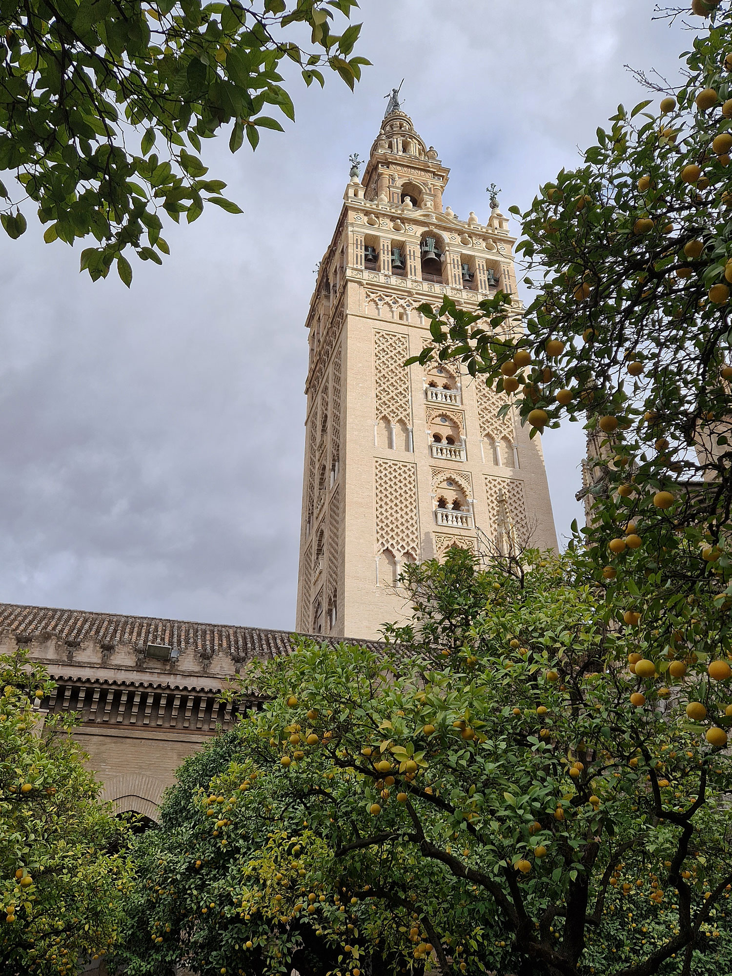 Sevilla Dom Glockenturm