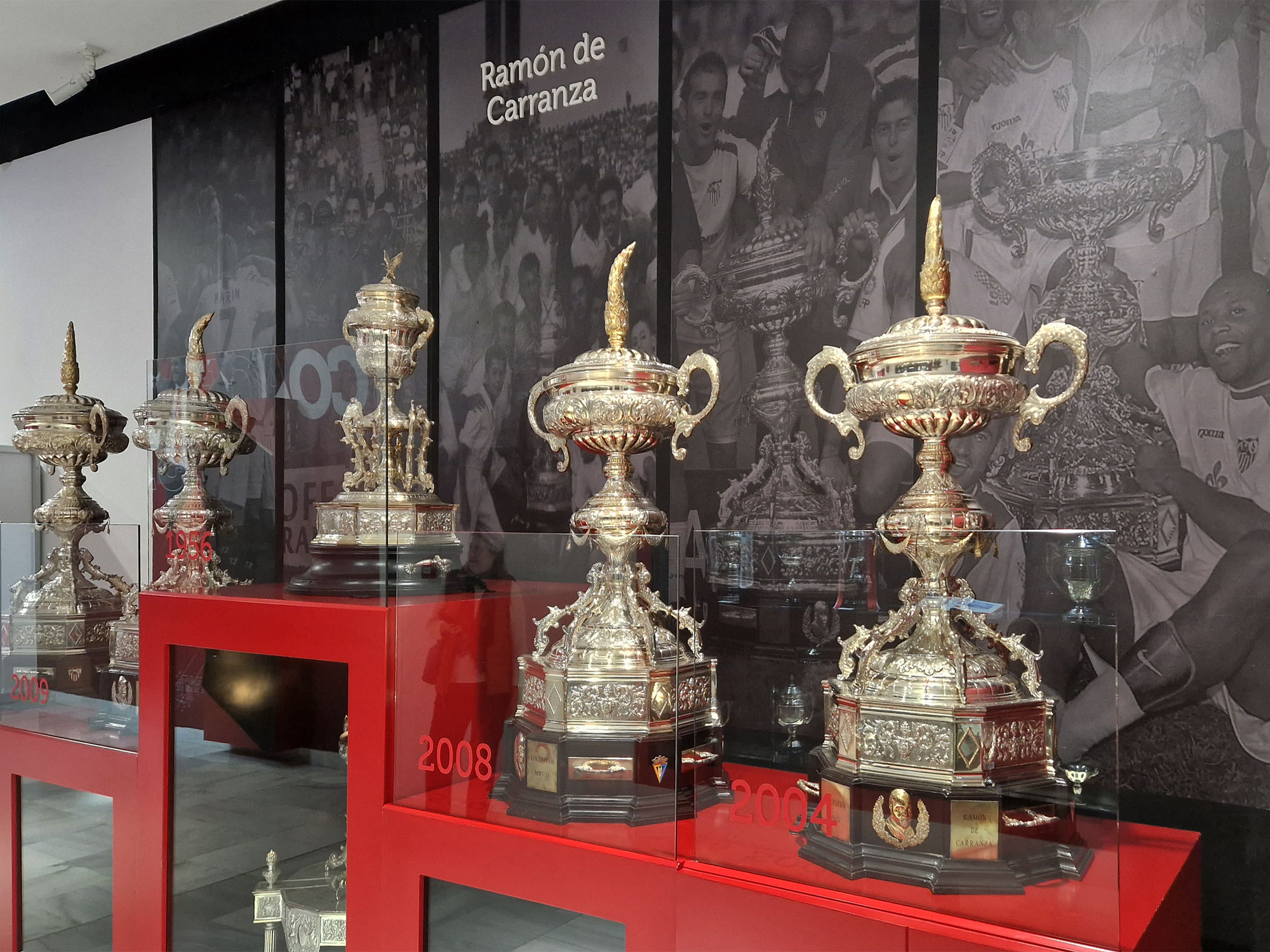 Sevilla Estadio Ramon Sanchez Pizjuan Pokale