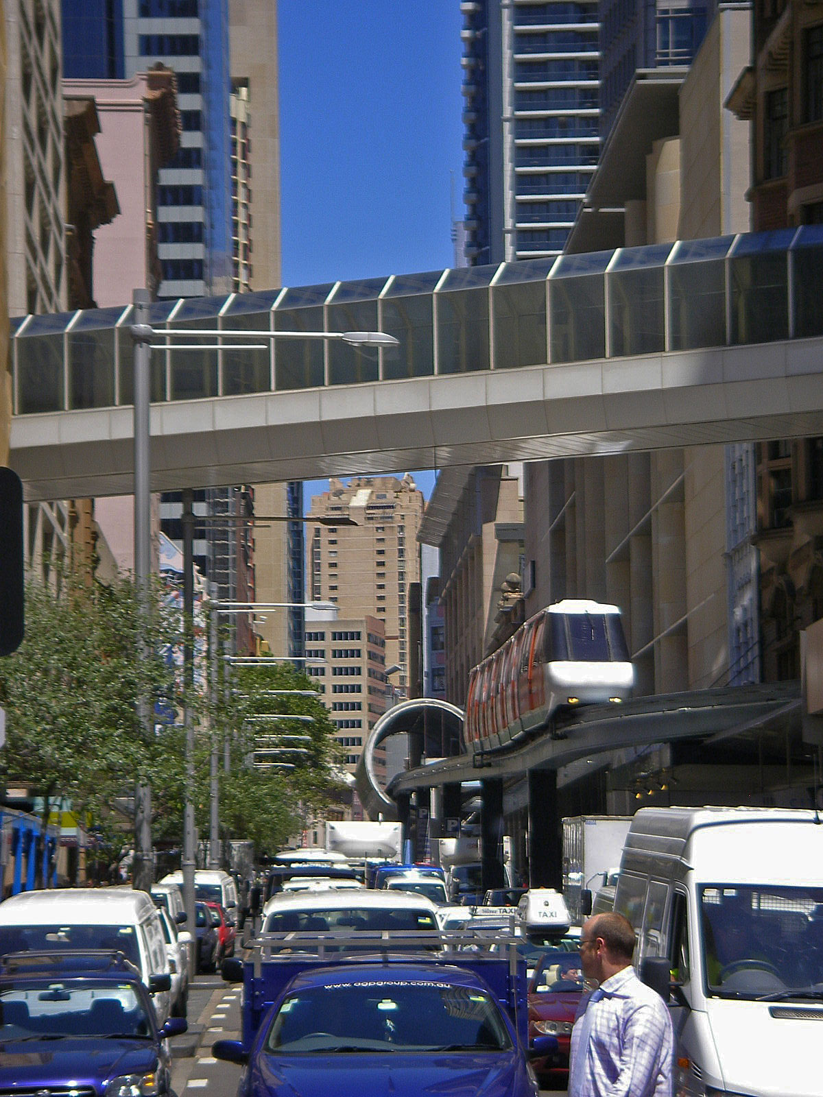 Sydney 3 extra10