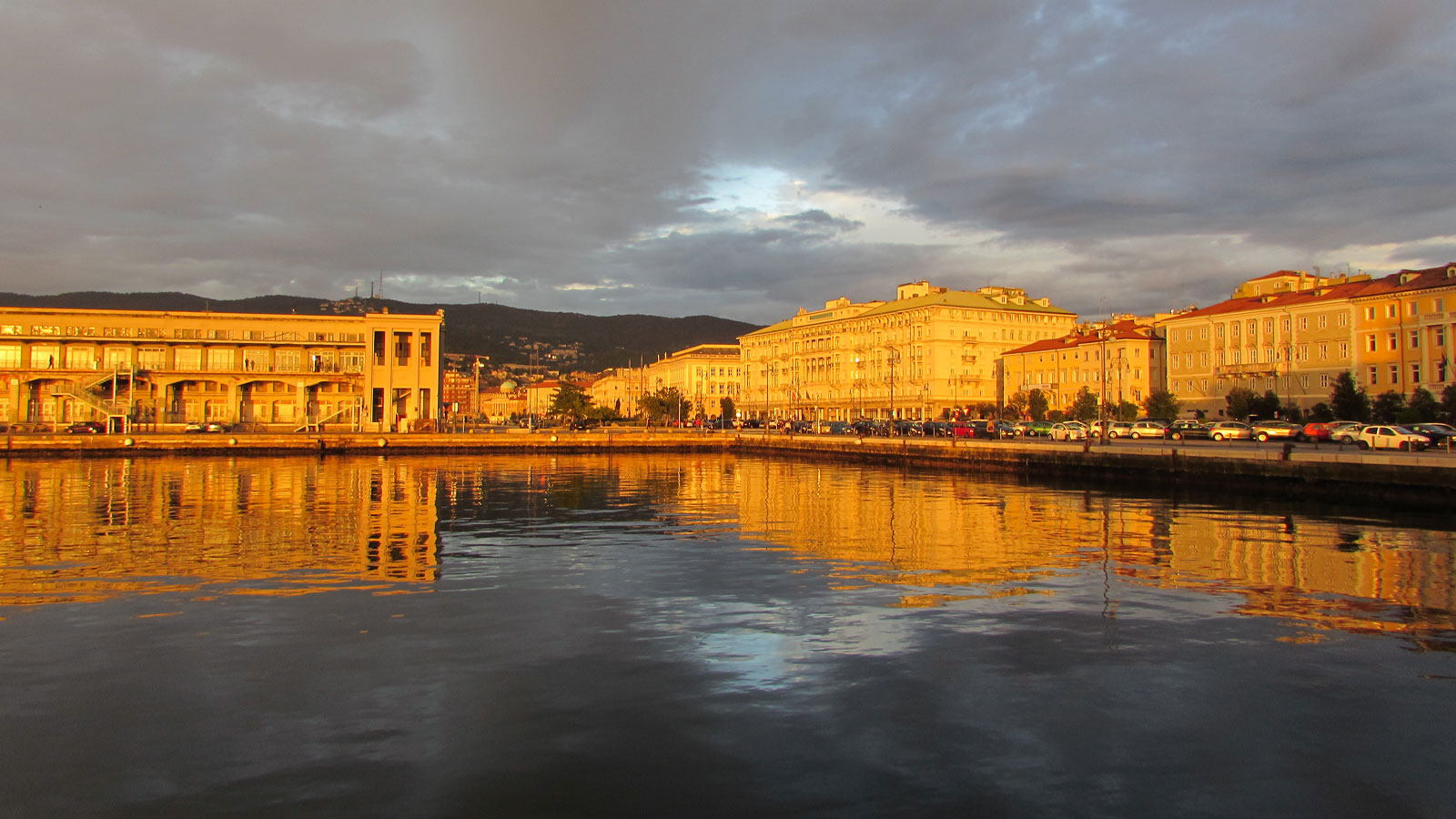 Triest Riva Nazario Sauro Sonnenuntergang