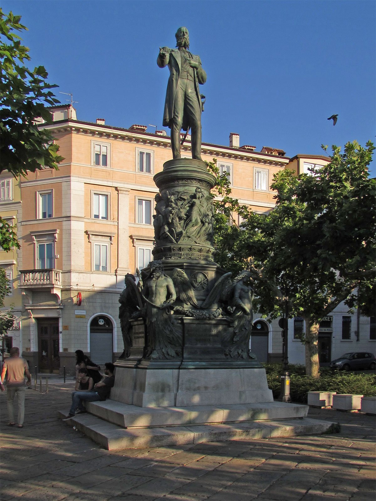 Triest Piazza Venezia Denkmal Maximilian