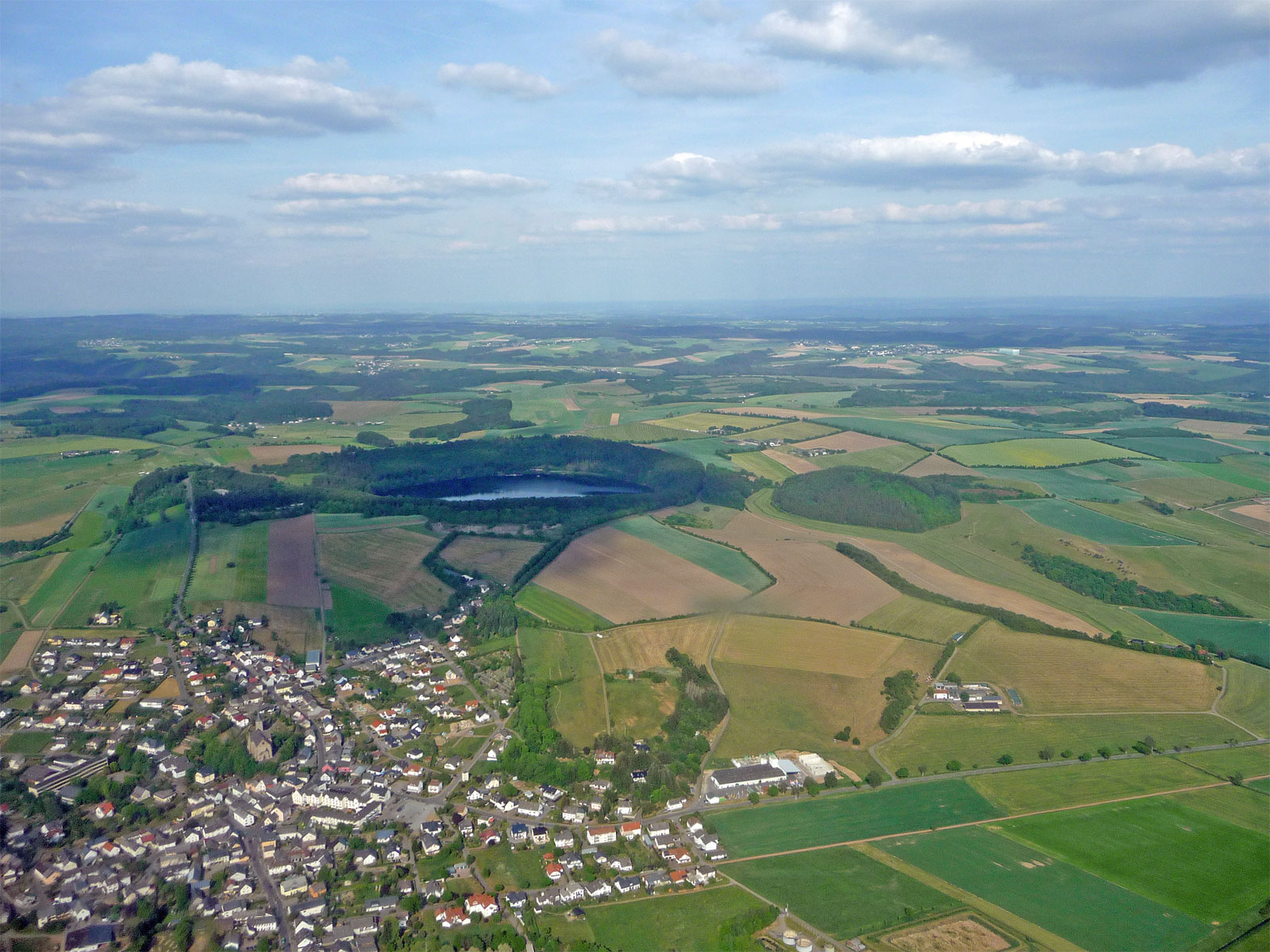 Vulkaneifel Rundflug Gillenfeld aus der Luft