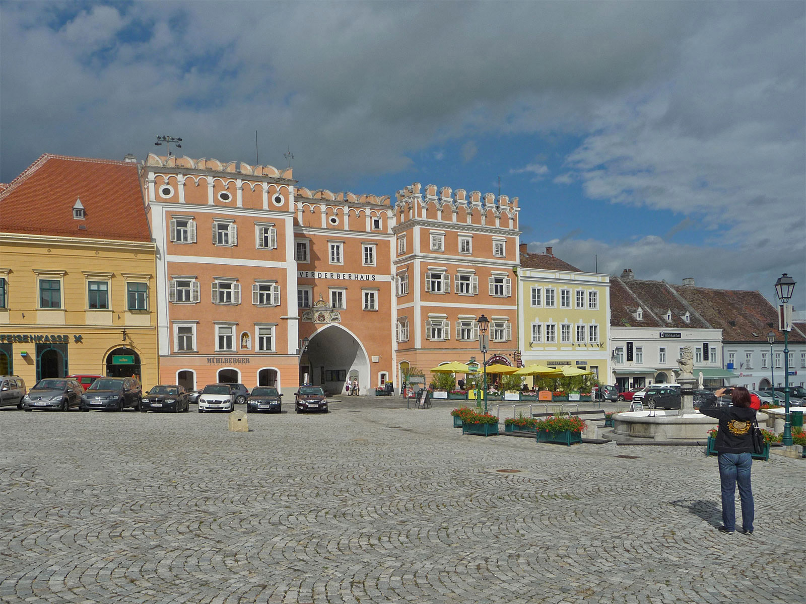 Weinviertel Retz Hauptplatz schöne Fassaden