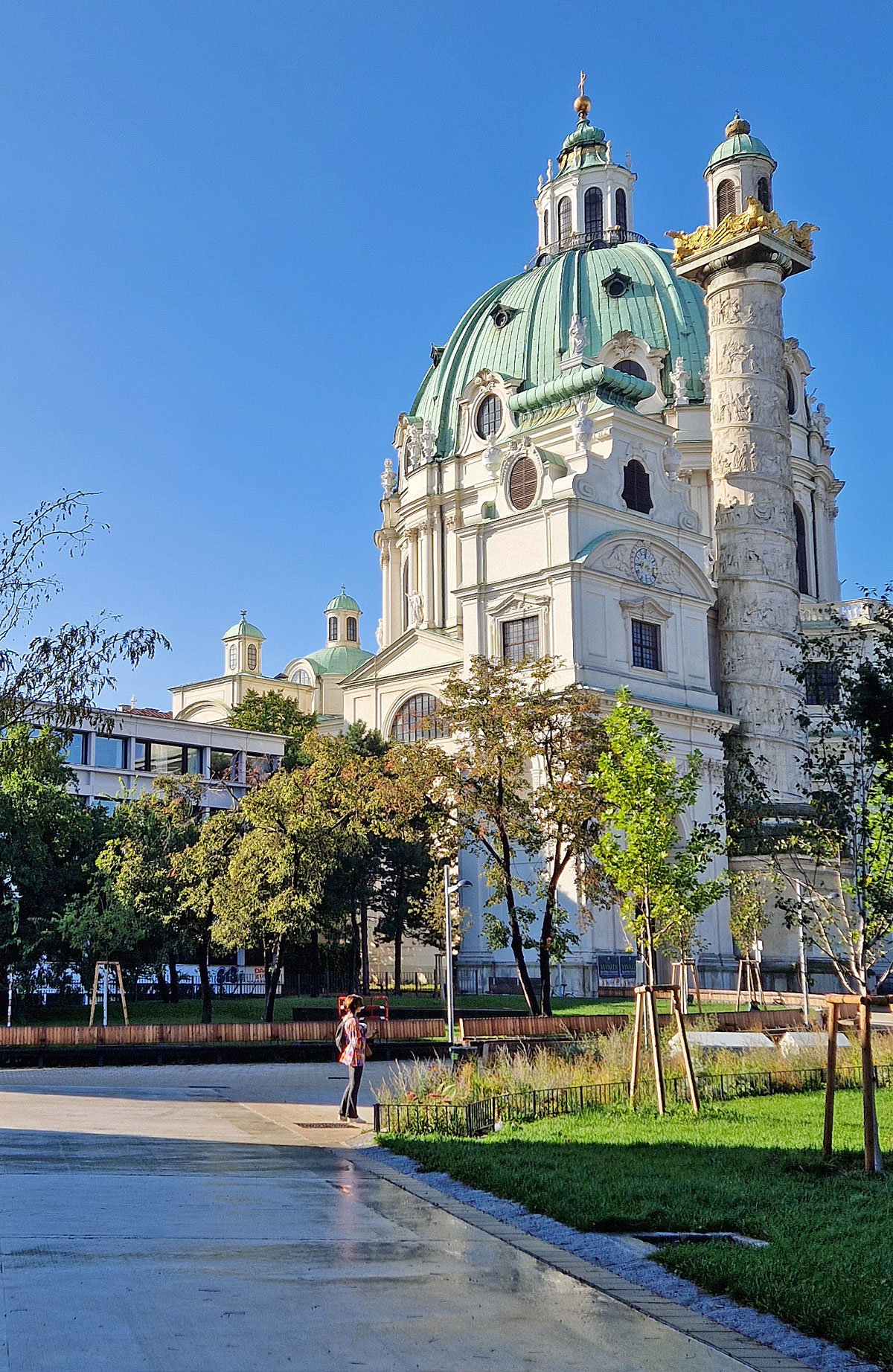 Wien Karlskirche außen