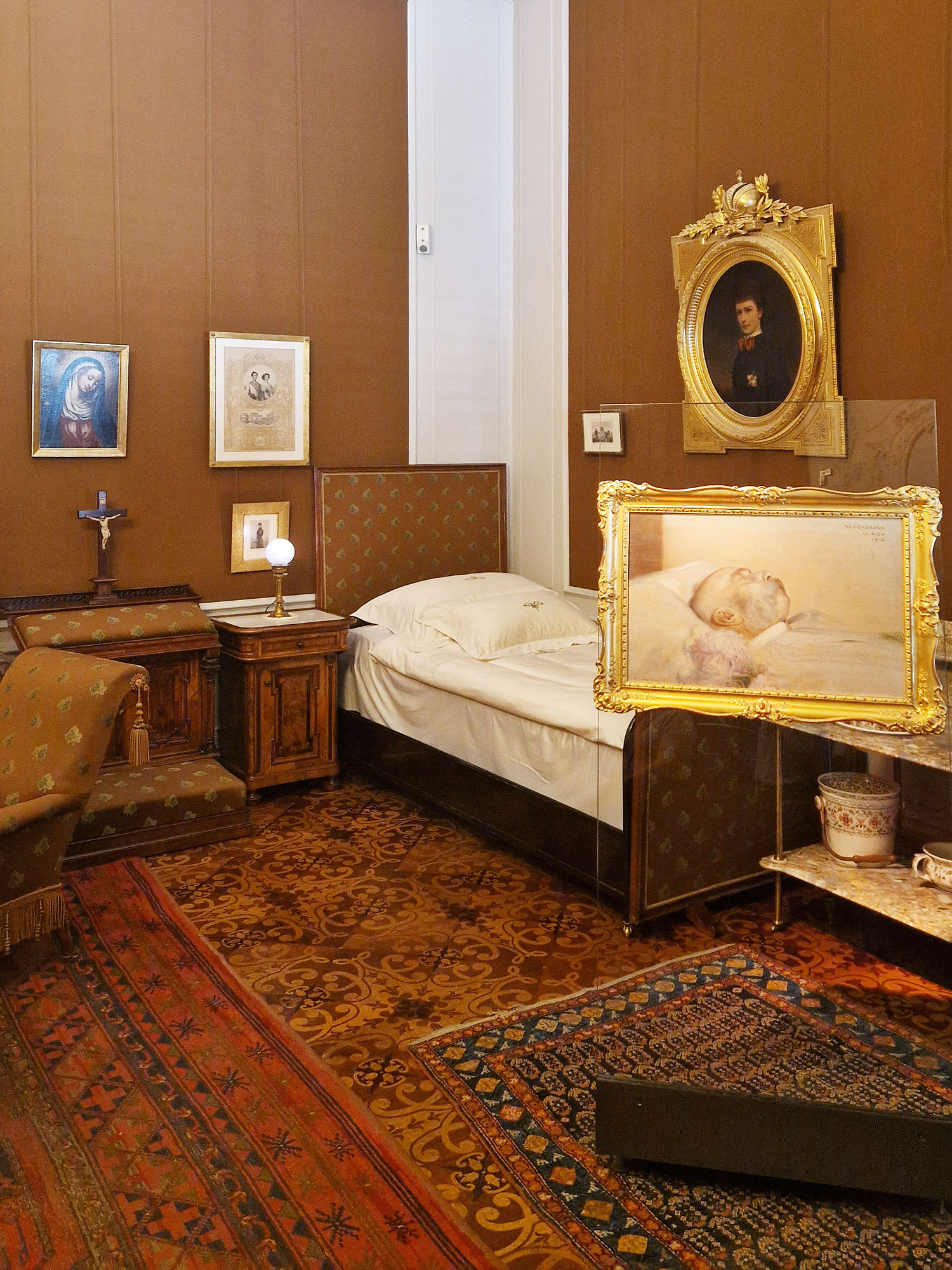 Wien Schönbrunn Schlafgemach Franz Joseph