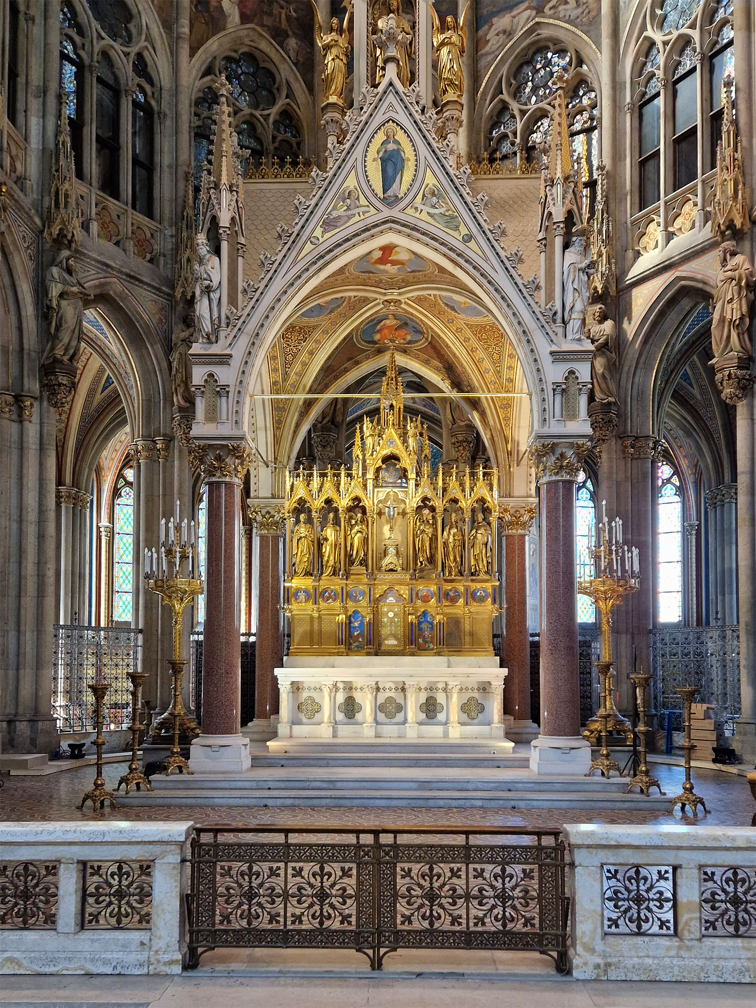 Wien Votivkirche Altarraum