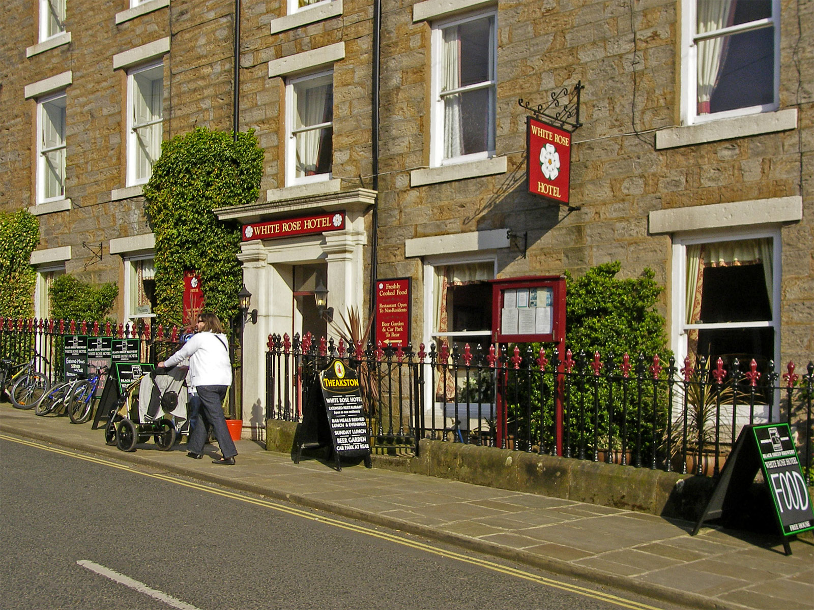 Yorkshire White Rose Hotel außen