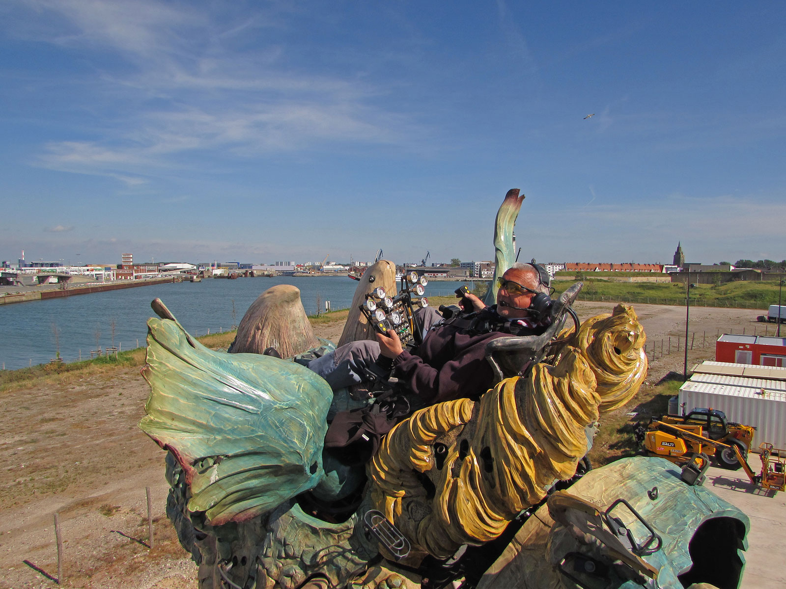 Calais Drache Steuermann