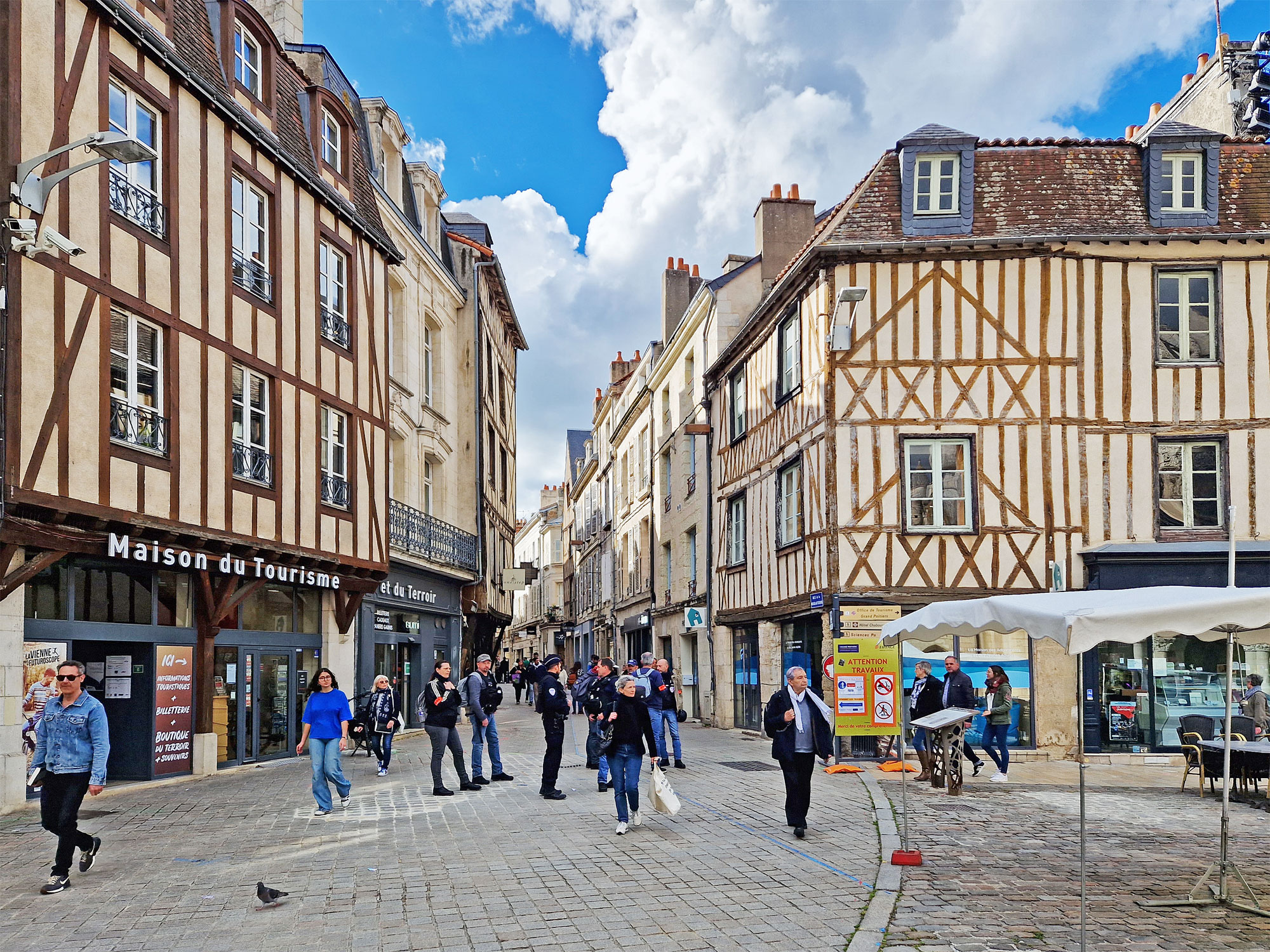 Poitiers Maison de Tourisme