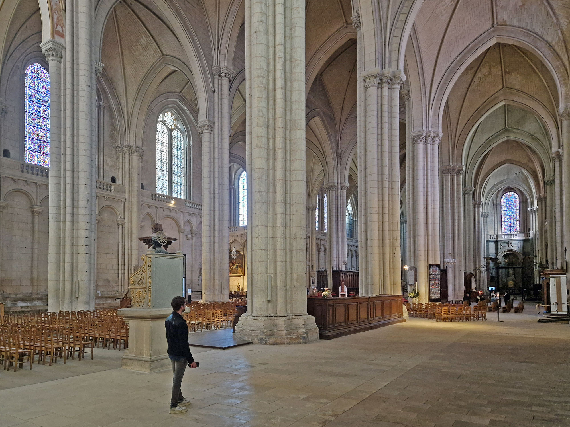 Poitiers Kathedrale innen
